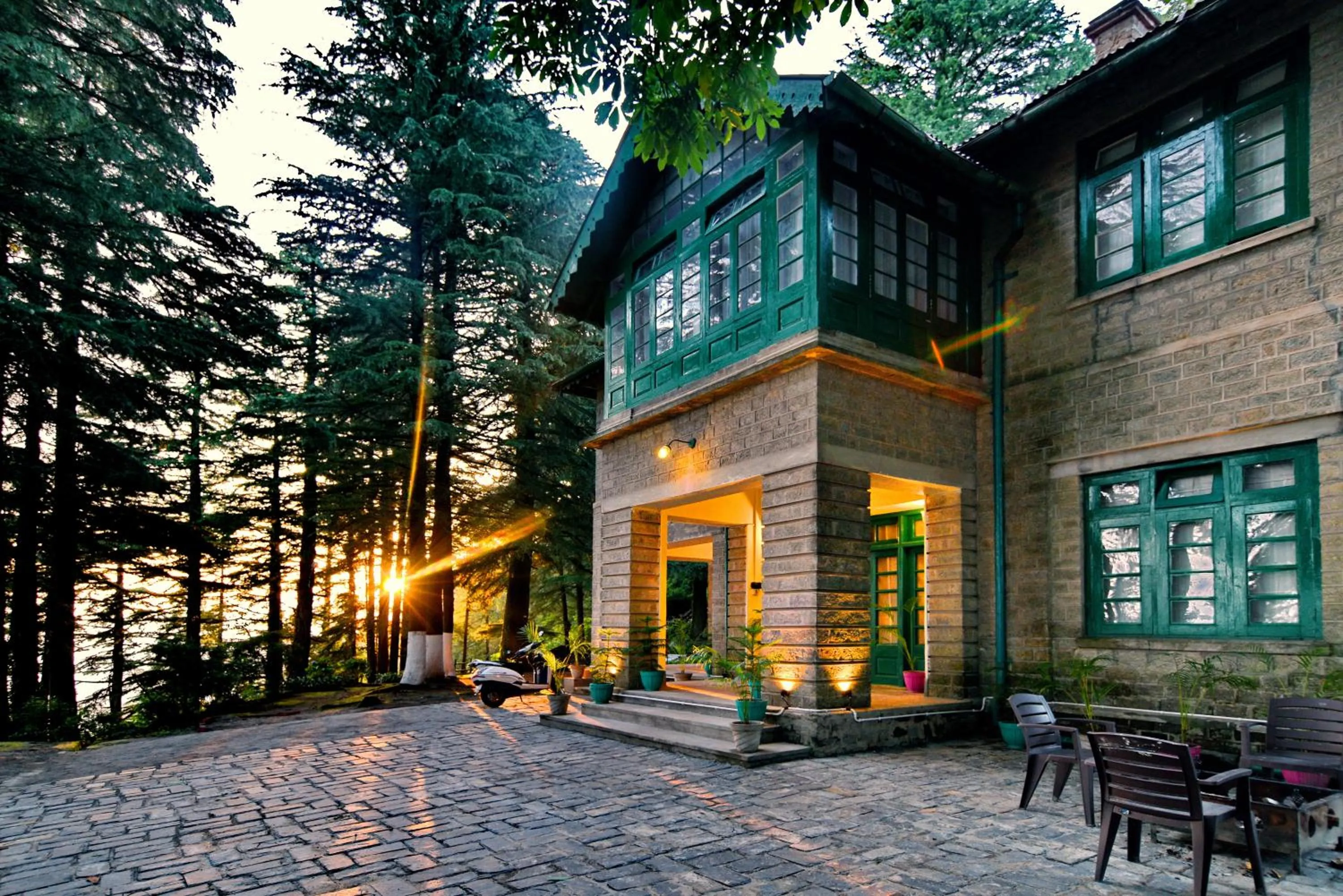 Facade/entrance in Brij Villa, Dalhousie - A Colonial Luxury Retreat