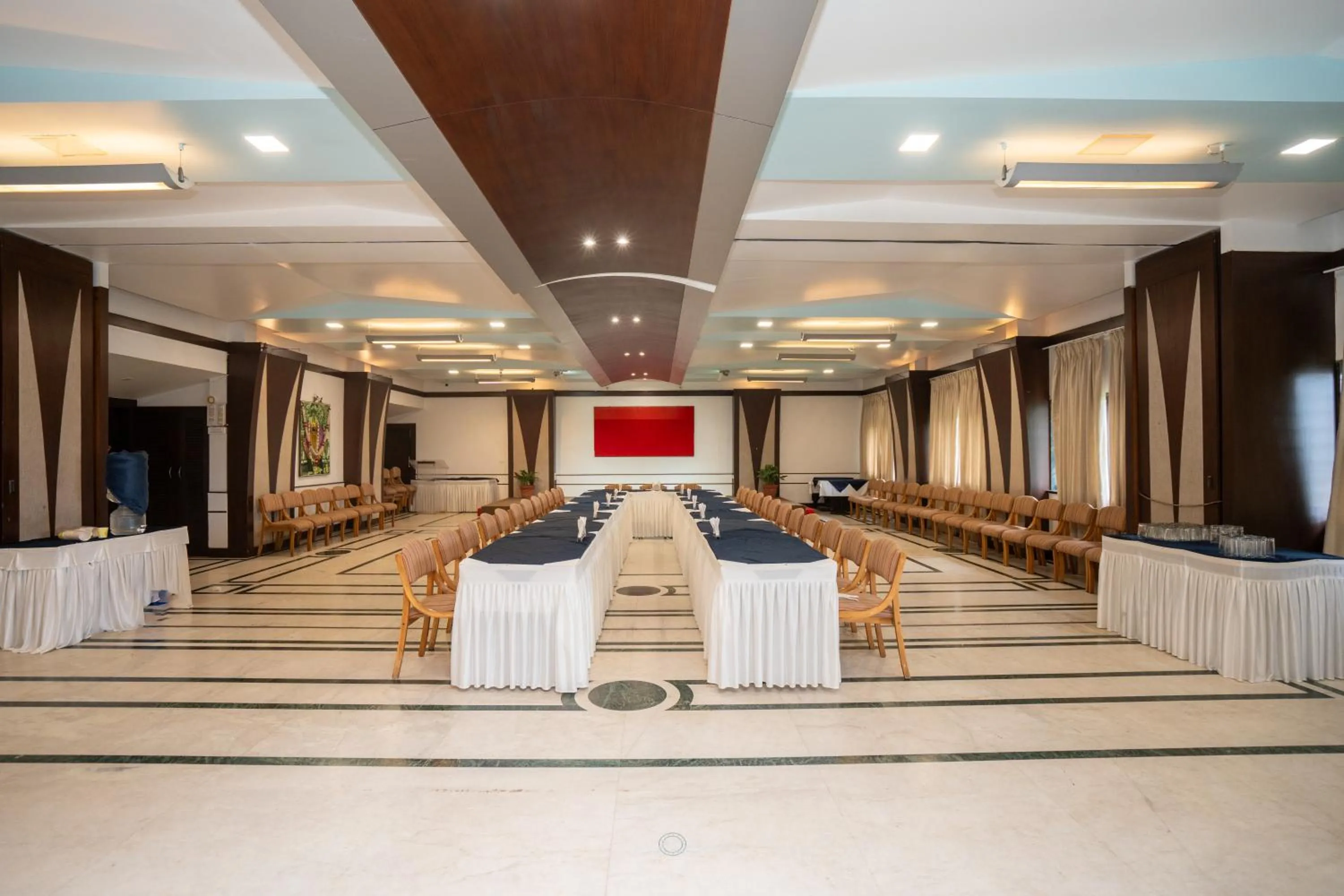 Banquet/Function facilities in Hotel Vrishali Executive