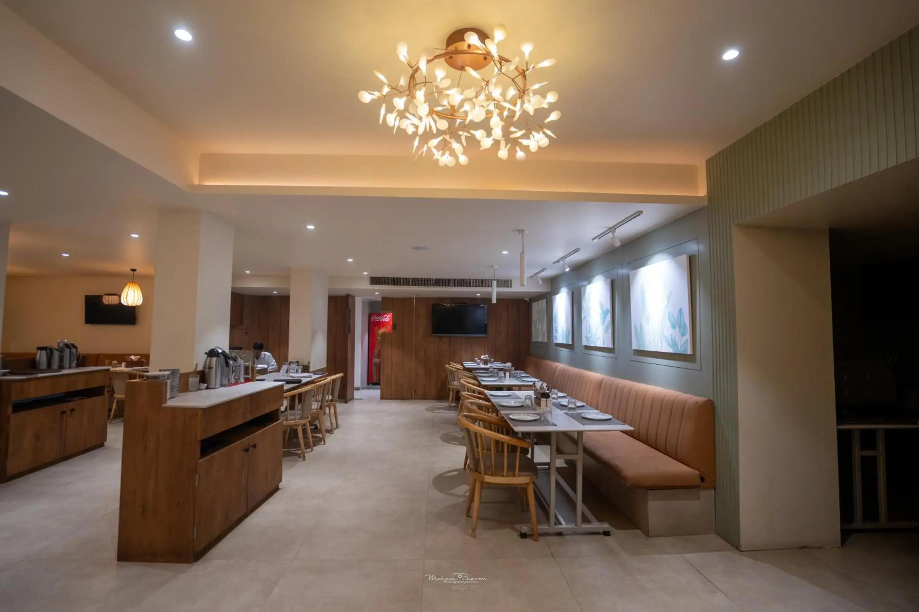 Restaurant/places to eat in Hotel Vrishali Executive Restaurant/places to eat in Hotel Vrishali Executive