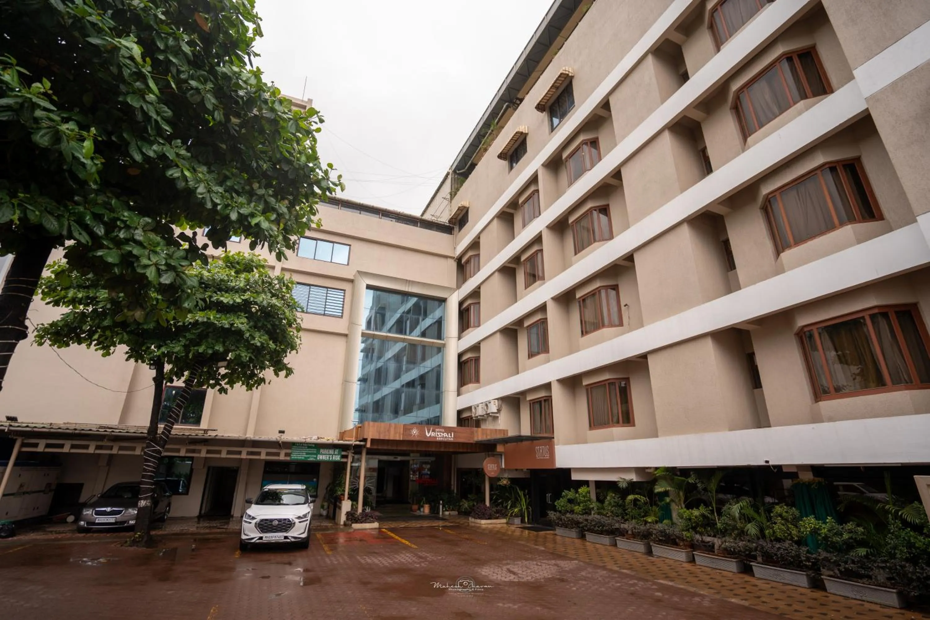 Property building in Hotel Vrishali Executive