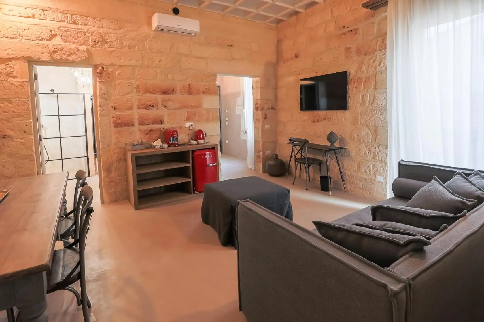 Seating area in Palazzo Sant'Anna Lecce
