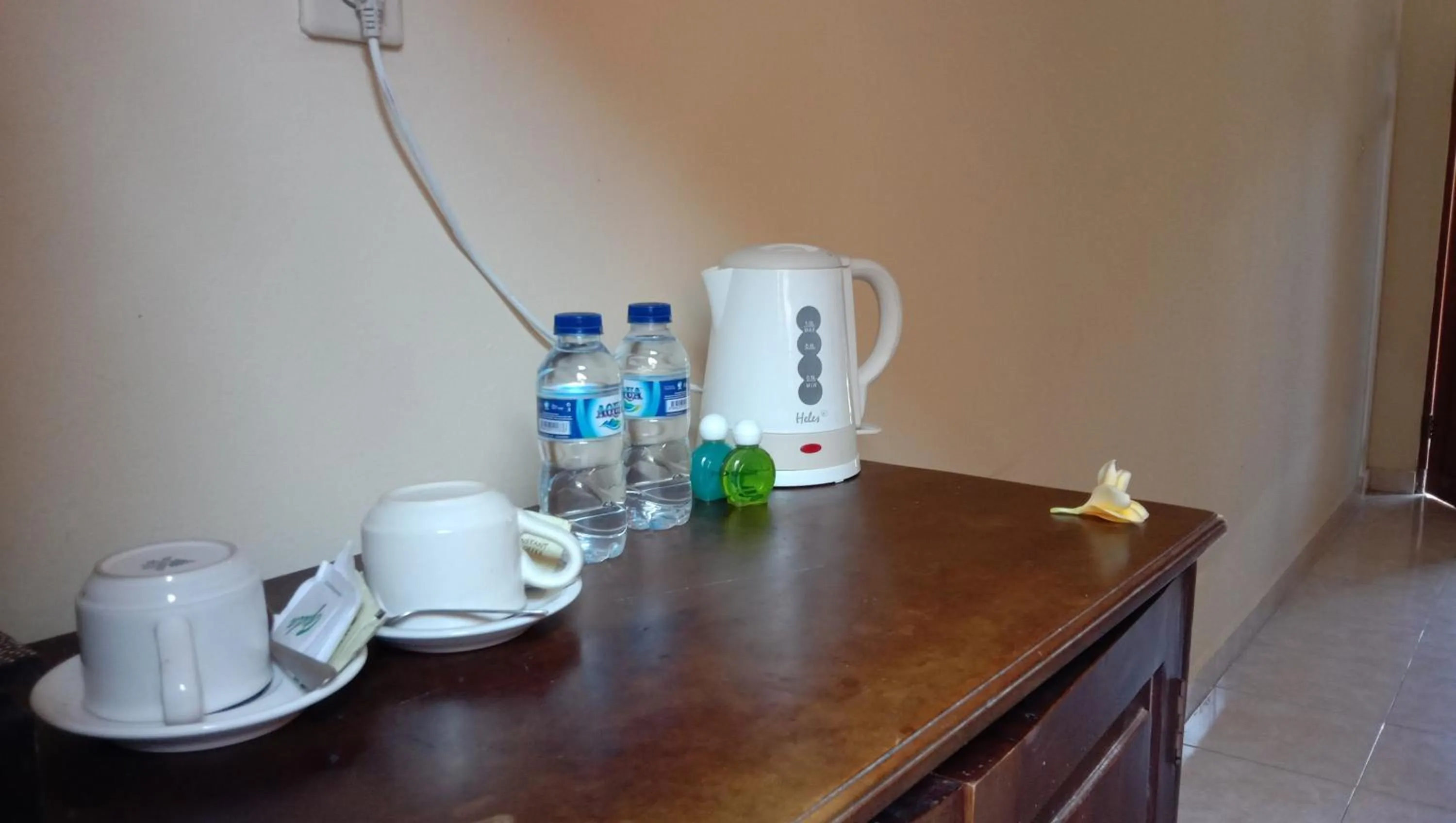Coffee/tea facilities in Astawa House