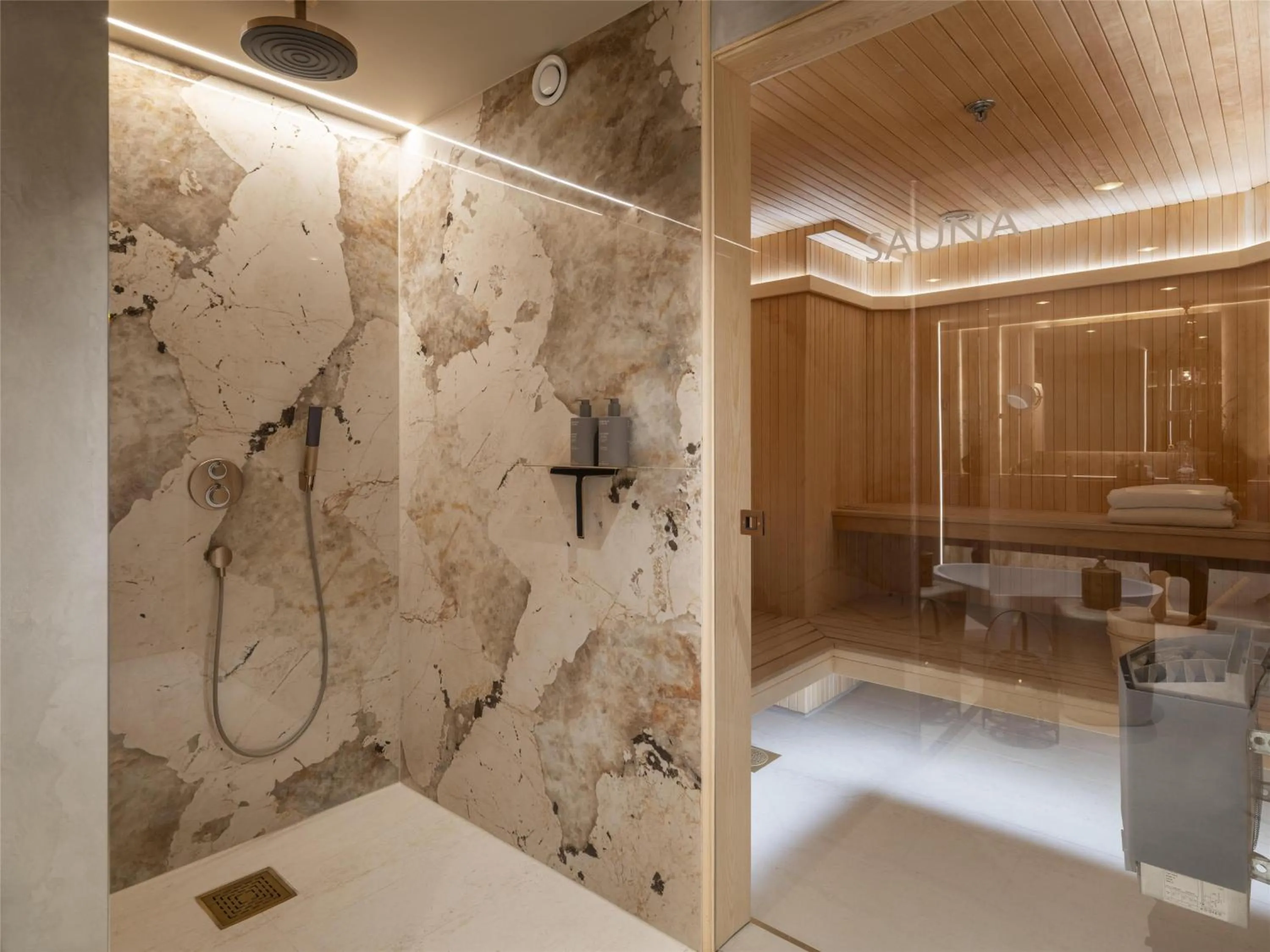 Bathroom in Radisson Blu Scandinavia Hotel, Göteborg