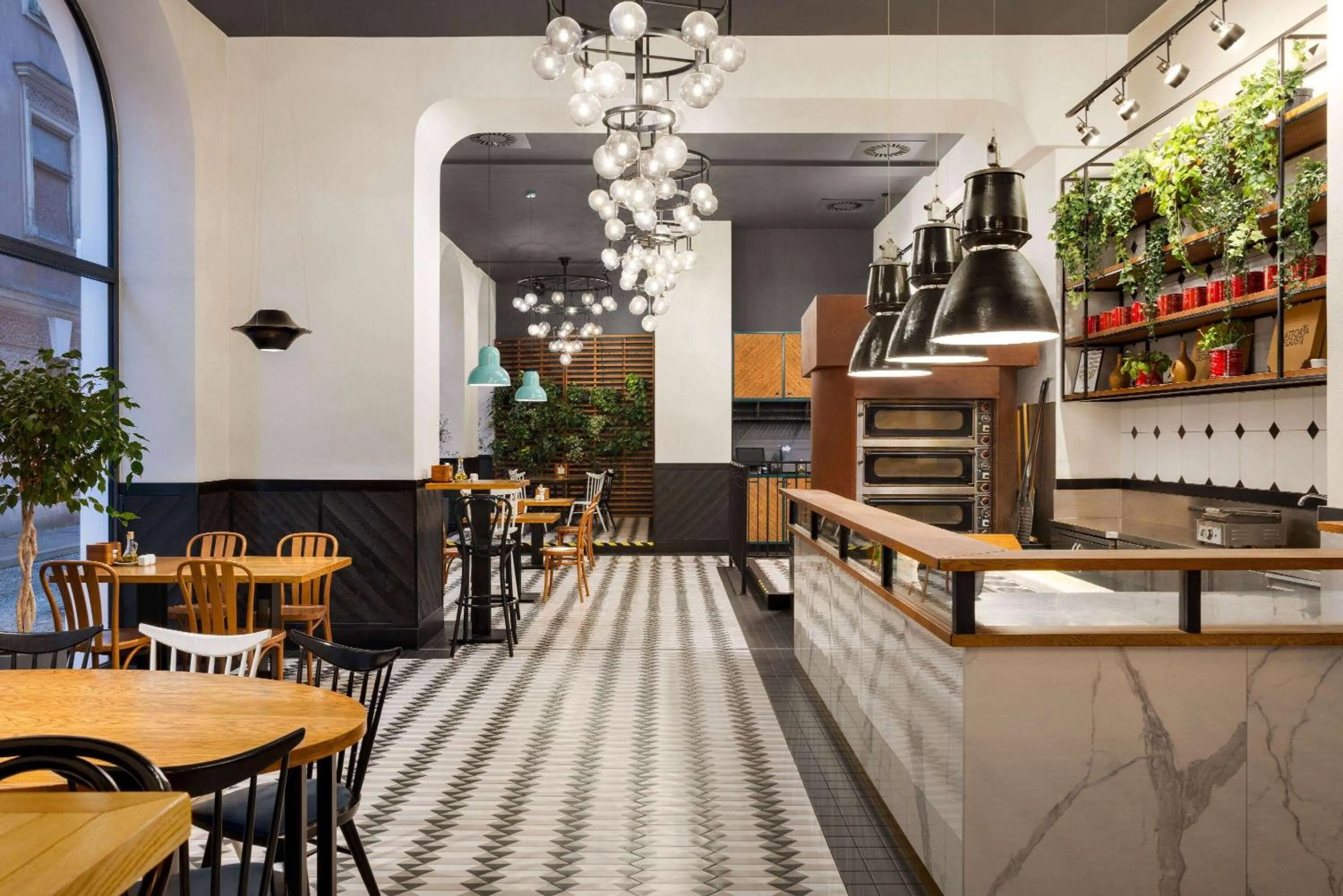 Restaurant/places to eat in Wyndham Grand Krakow Old Town