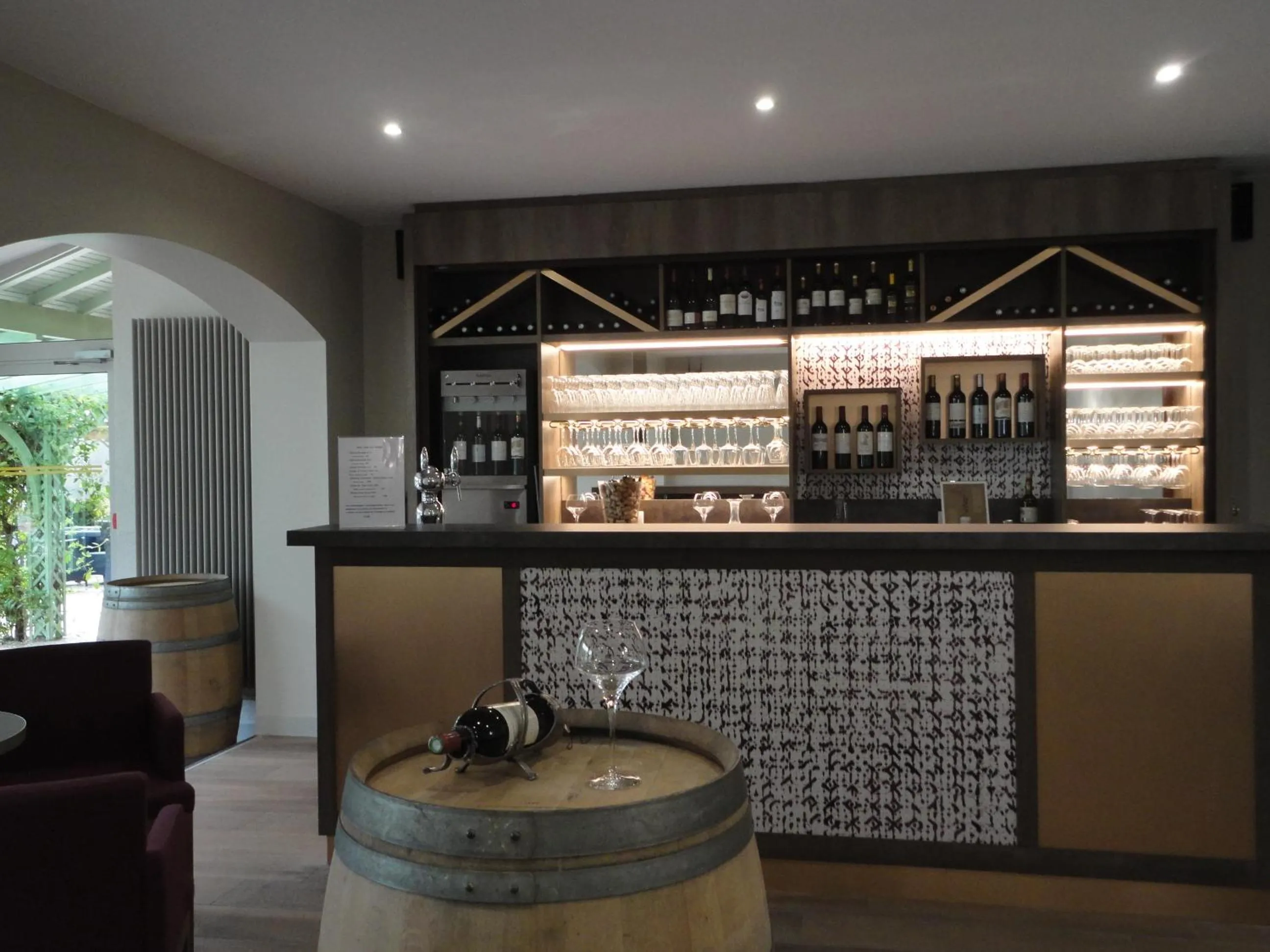 Alcoholic drinks in Logis Hôtels- Hôtel et Restaurant Domaine de Fompeyre