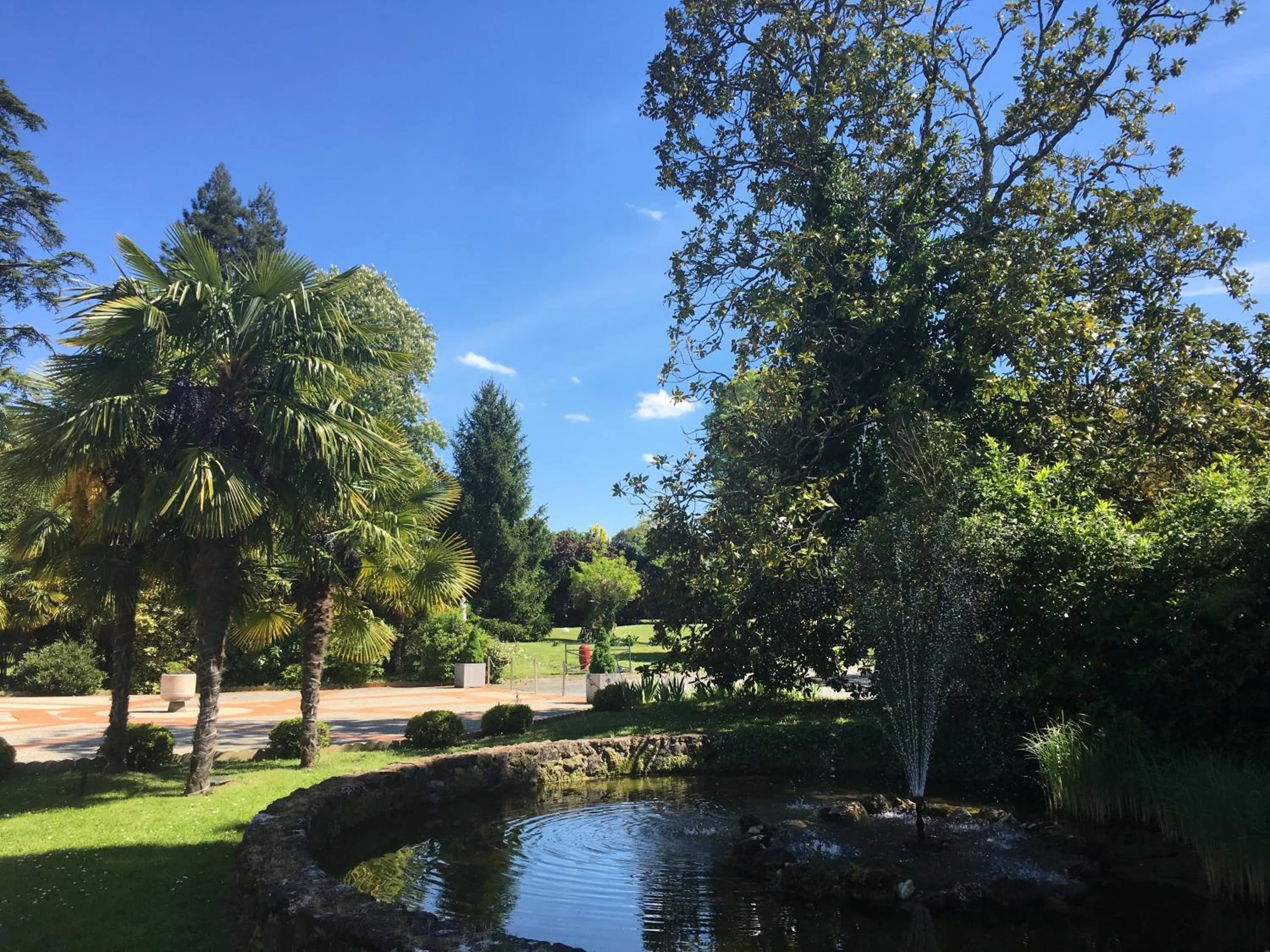 Garden view in Logis Hôtels- Hôtel et Restaurant Domaine de Fompeyre