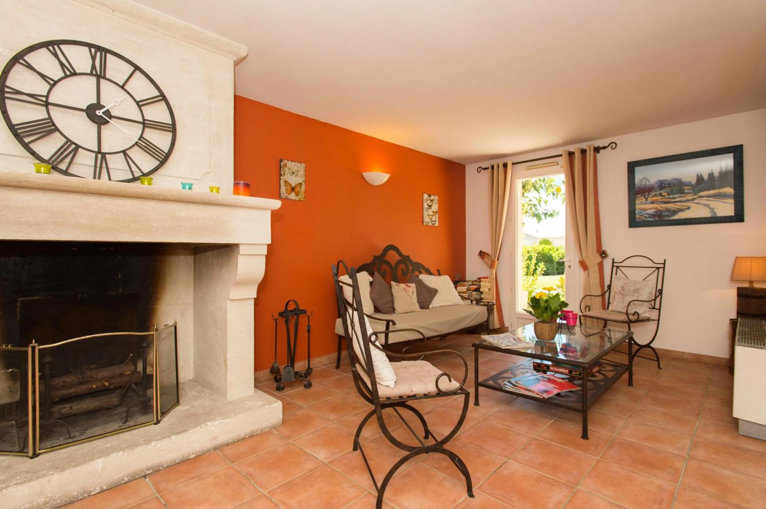 Communal lounge/ TV room in Best Western Hôtel Aurélia