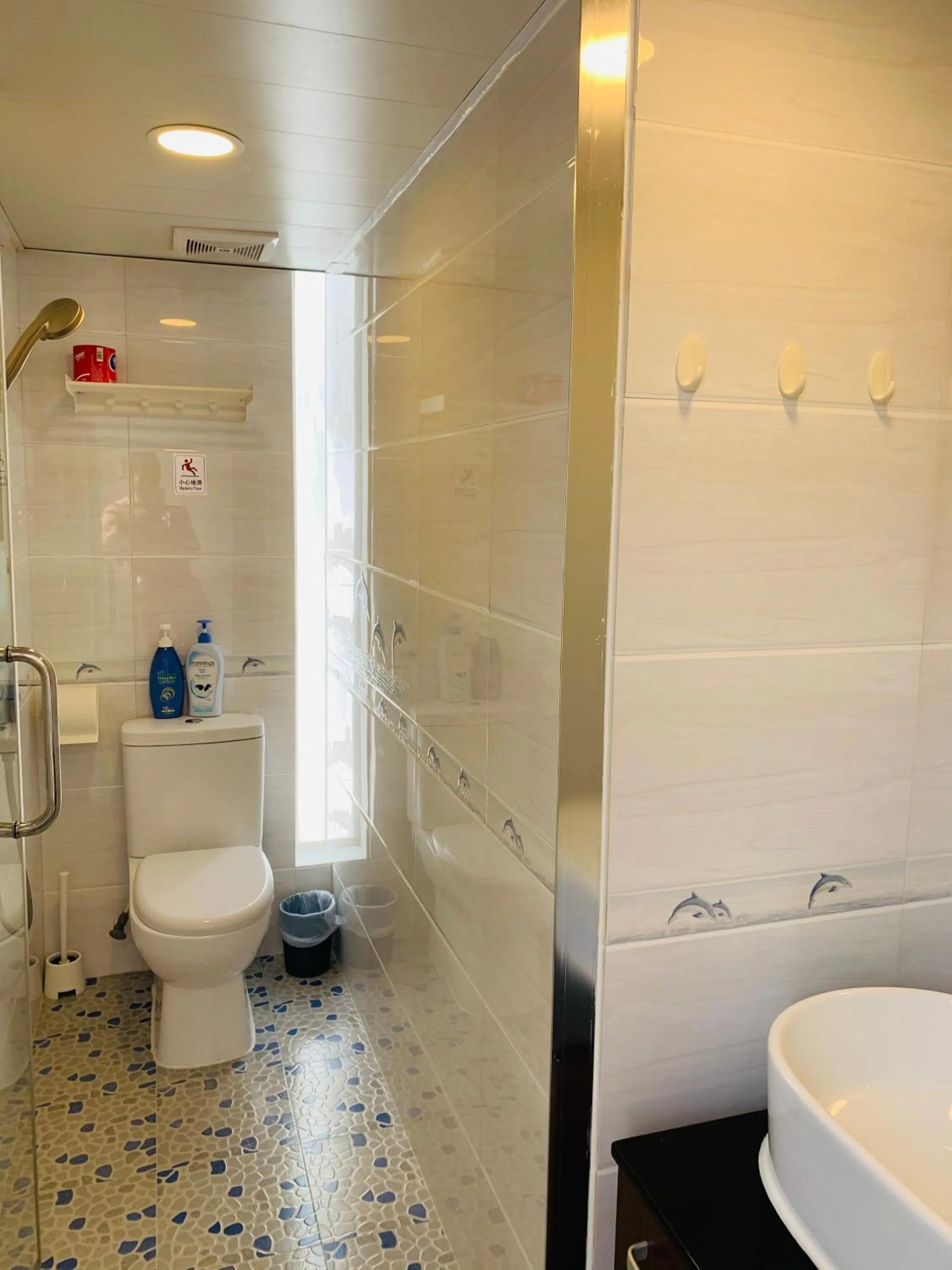 Bathroom in City Oasis Guesthouse