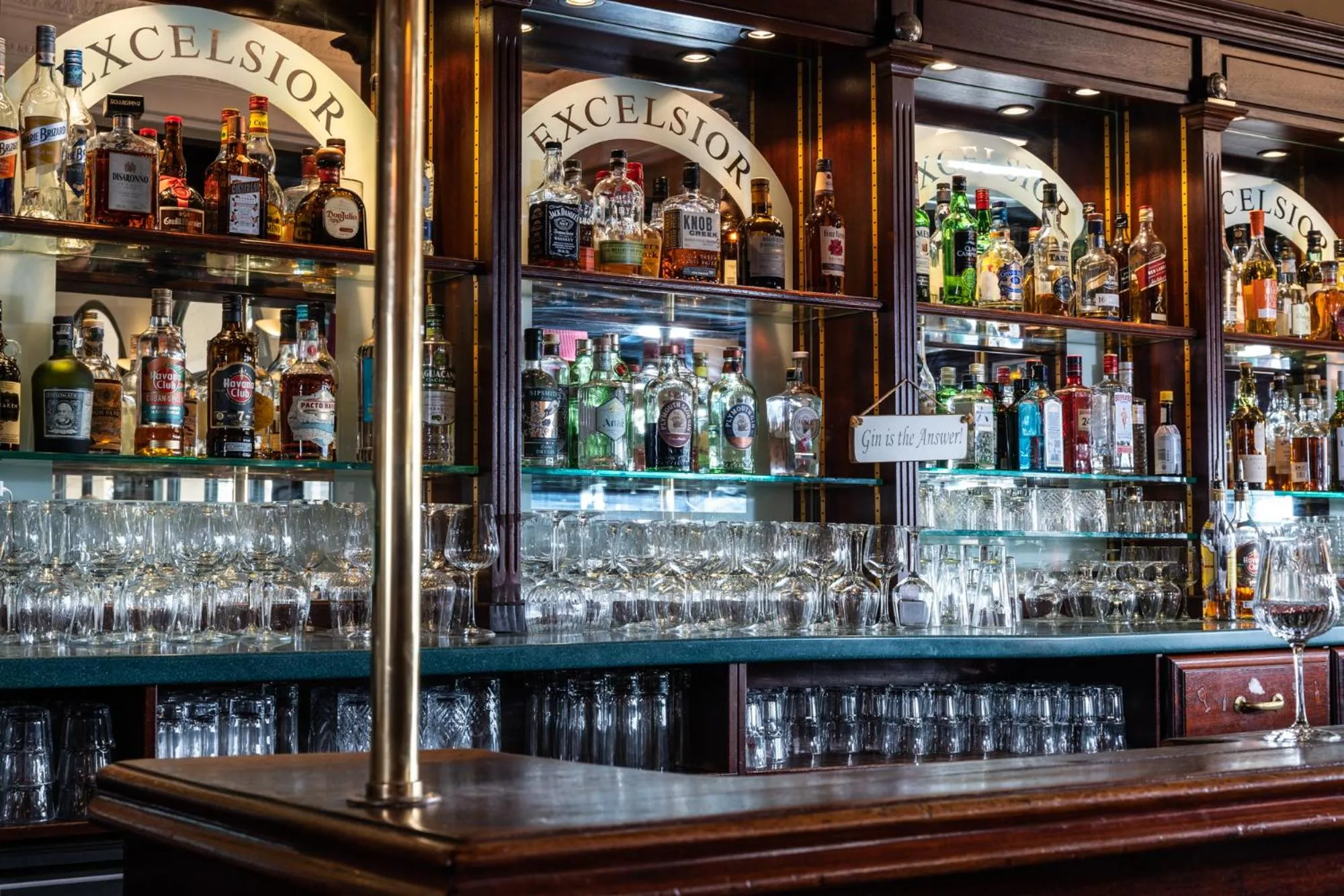 Lounge or bar in Excelsior