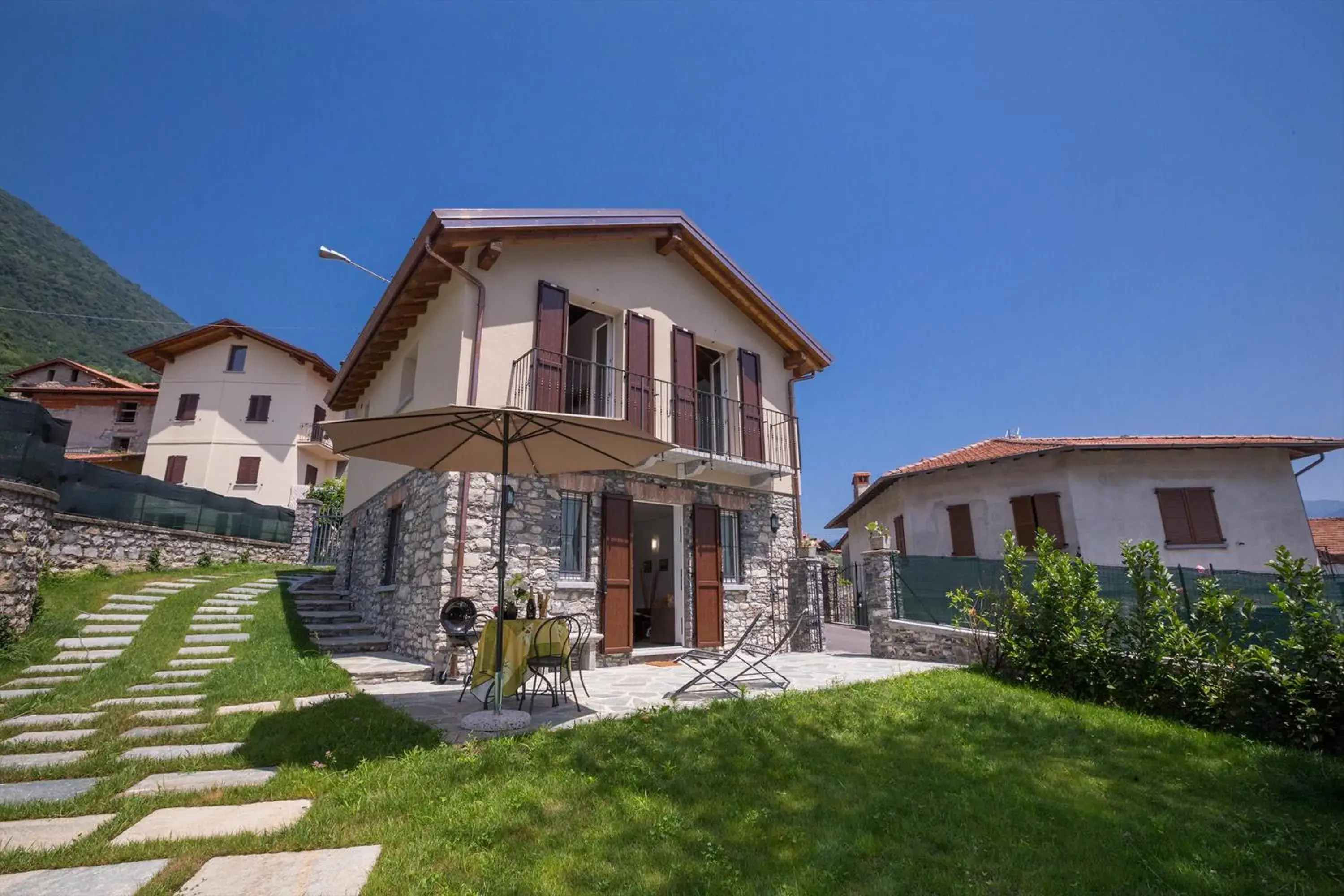 Lenno Dolcelago Lenno Dolcelago