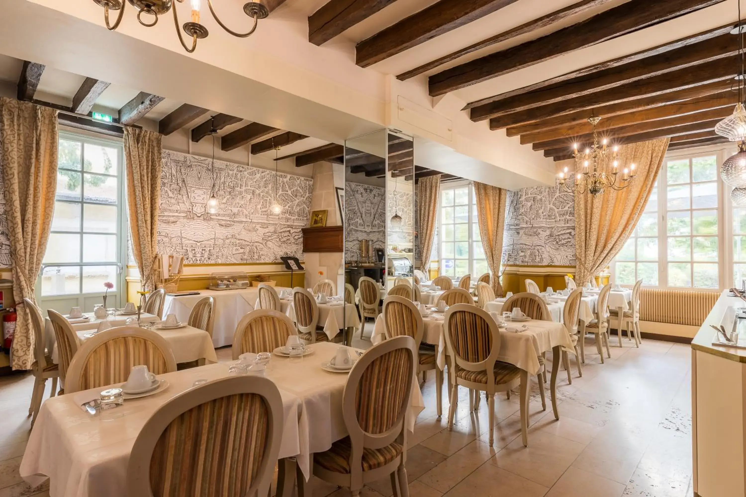 Restaurant/places to eat in Hôtel Le Maxime - Best Western Signature Collection Restaurant/places to eat in Hôtel Le Maxime - Best Western Signature Collection