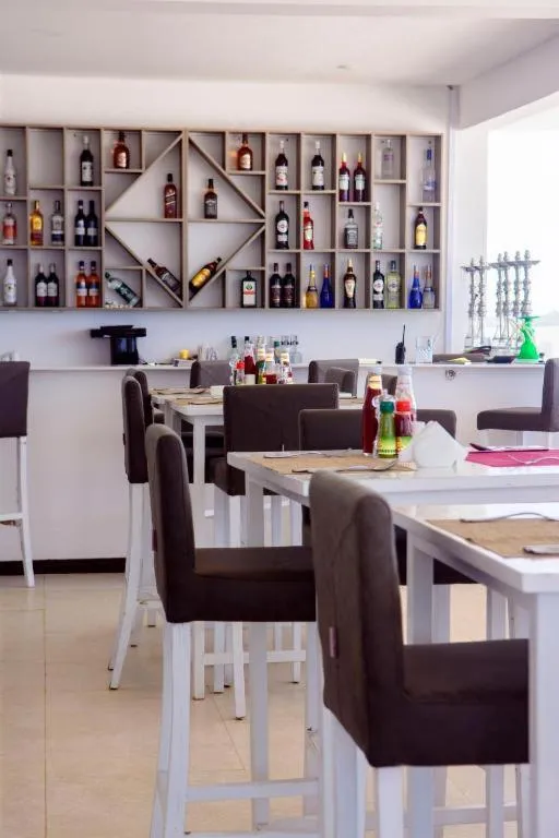 Restaurant/places to eat in SunSeaBar Beach Resort