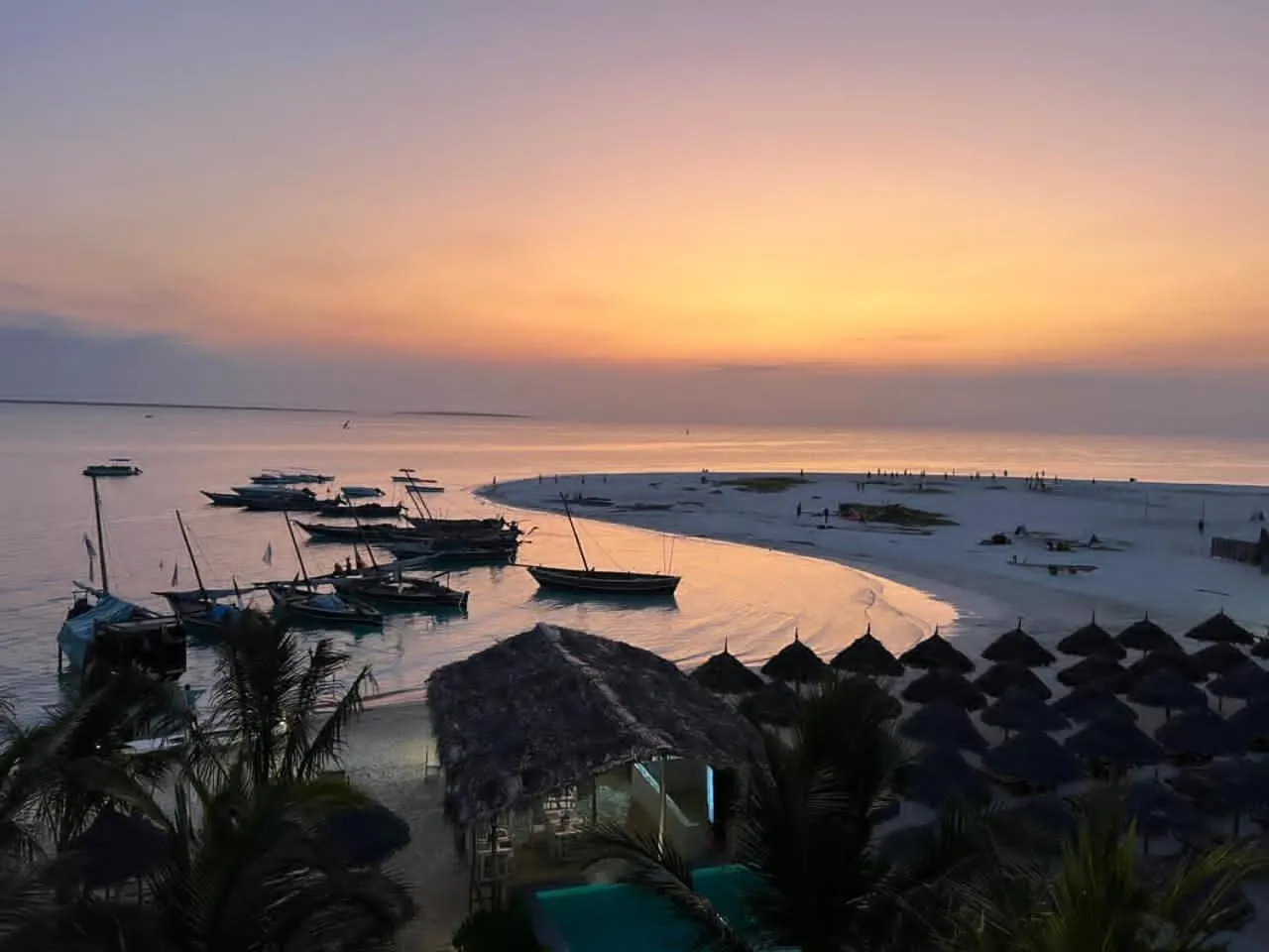 Sunset in SunSeaBar Beach Resort