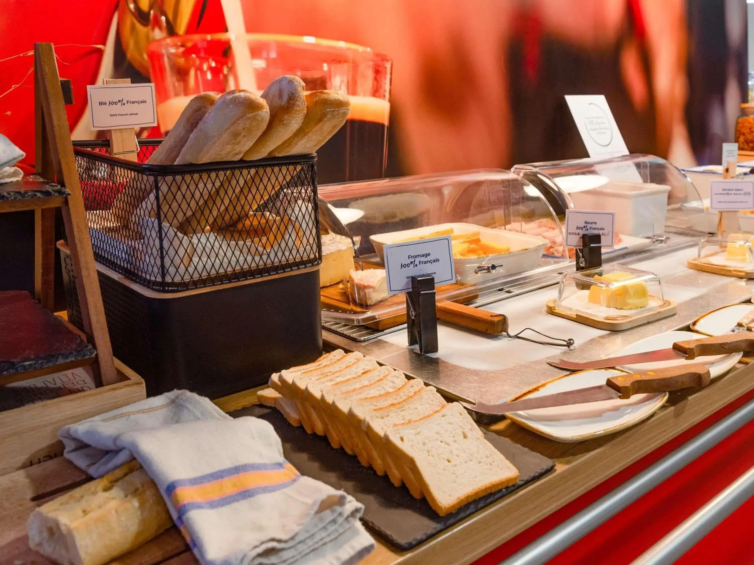 Breakfast in ibis La Bresse Gérardmer Breakfast in ibis La Bresse Gérardmer