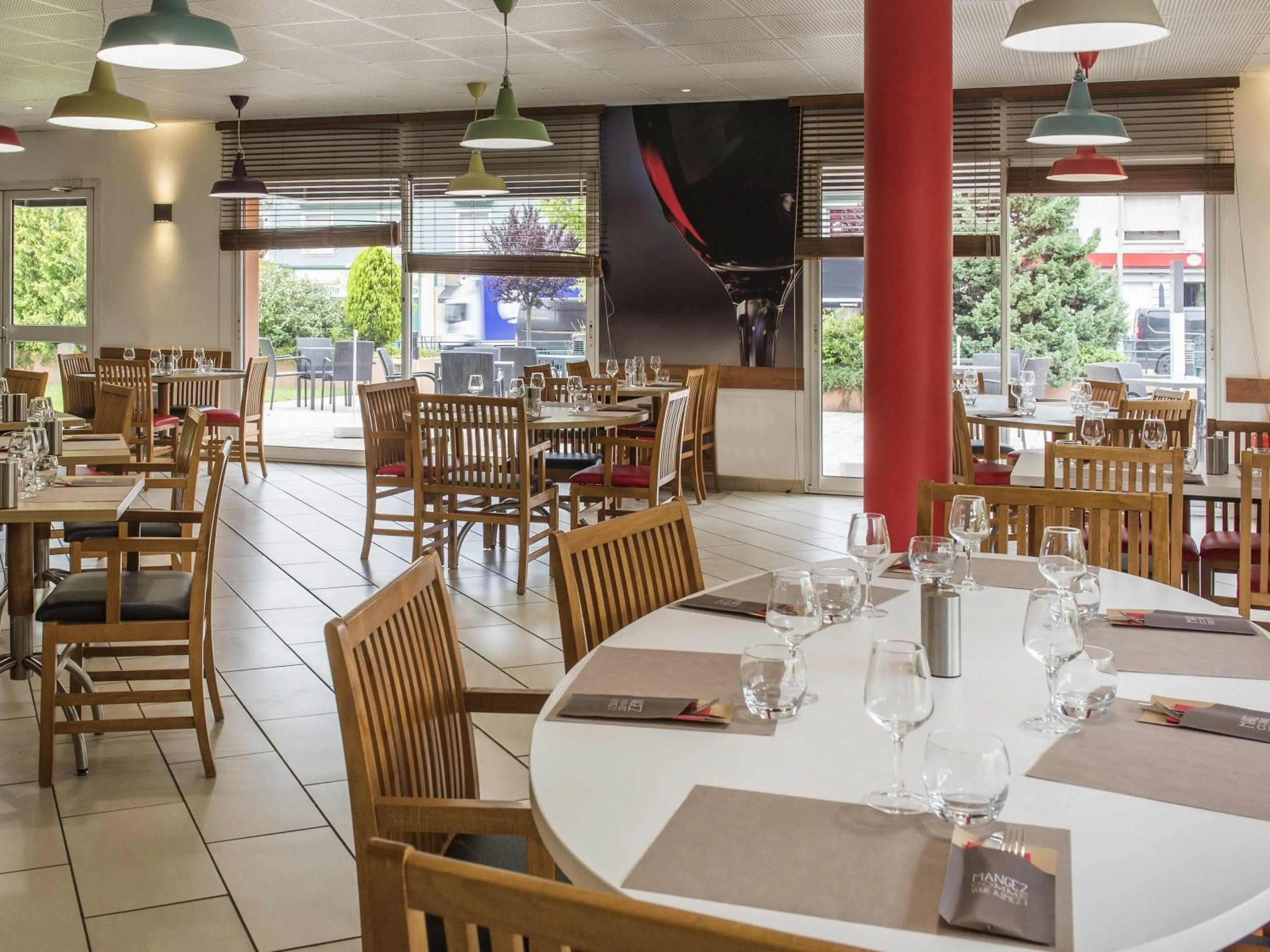 Restaurant/places to eat in ibis La Bresse Gérardmer