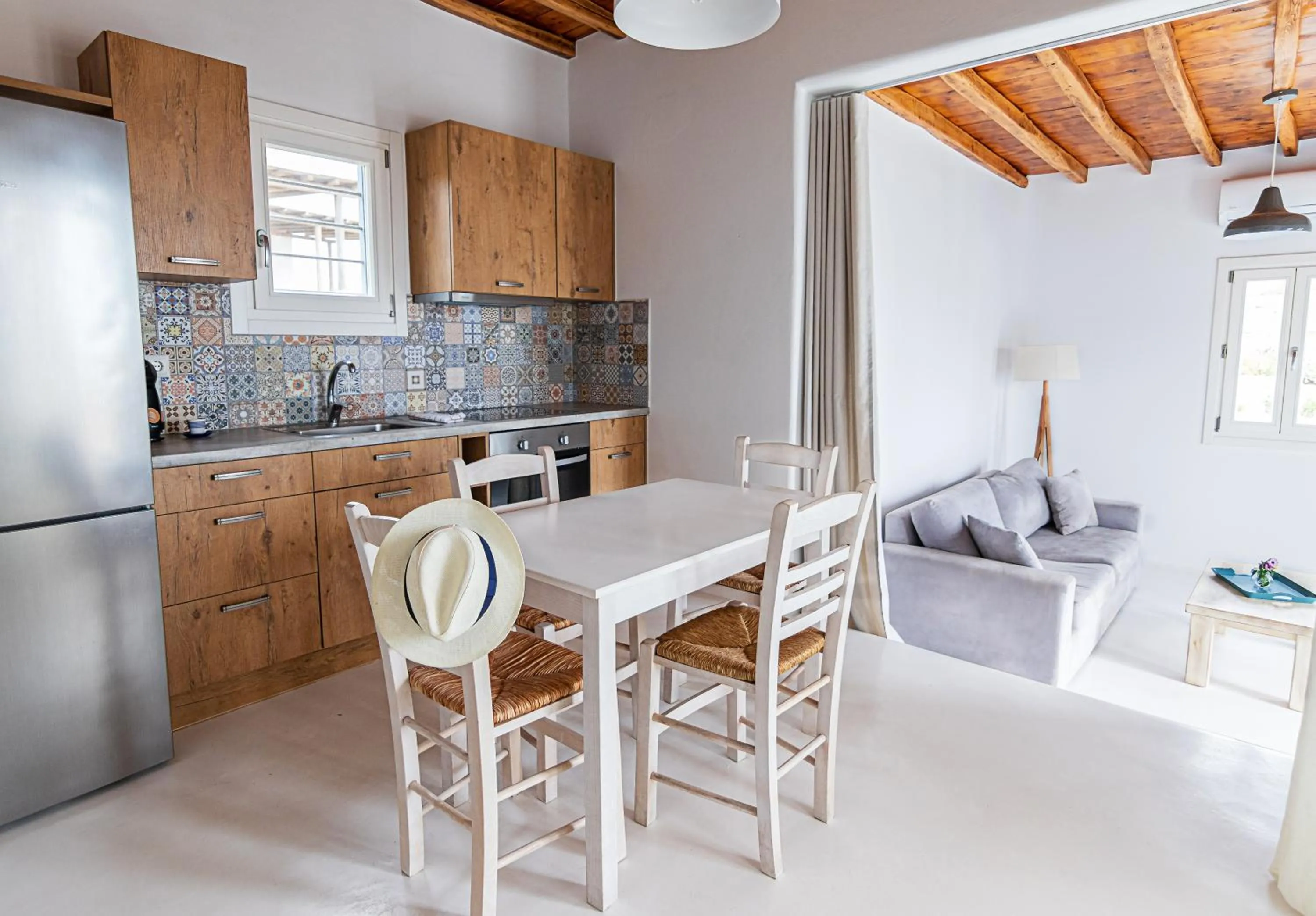 Kitchen or kitchenette in Livadi House