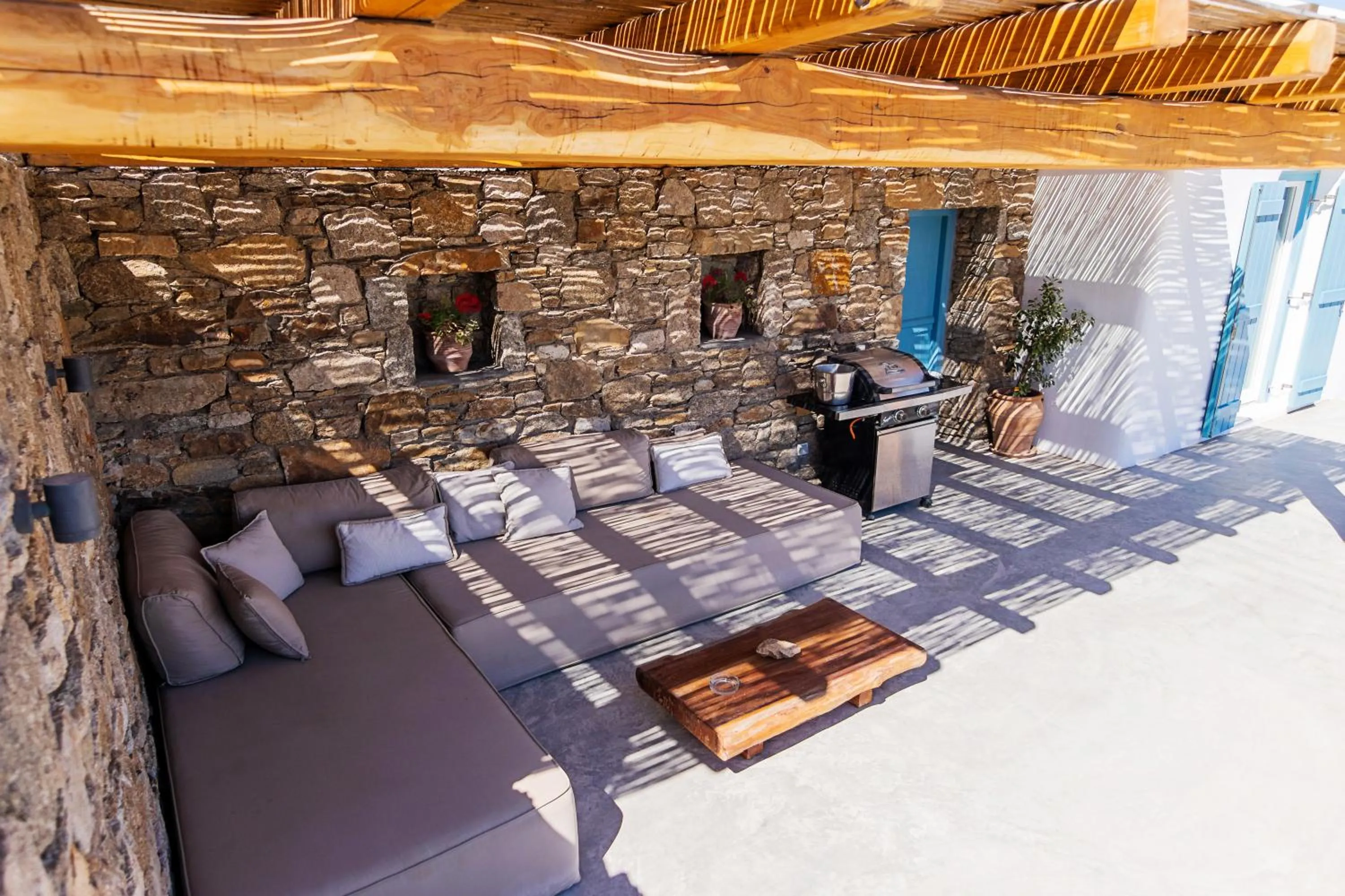 Livadi House
