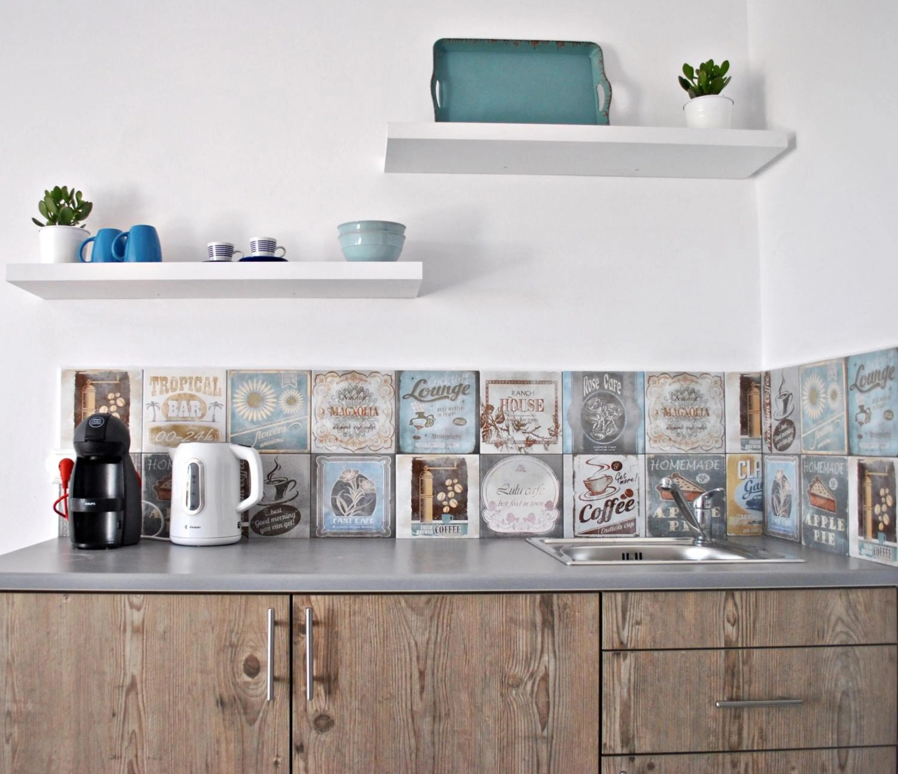 Kitchen or kitchenette in Livadi House