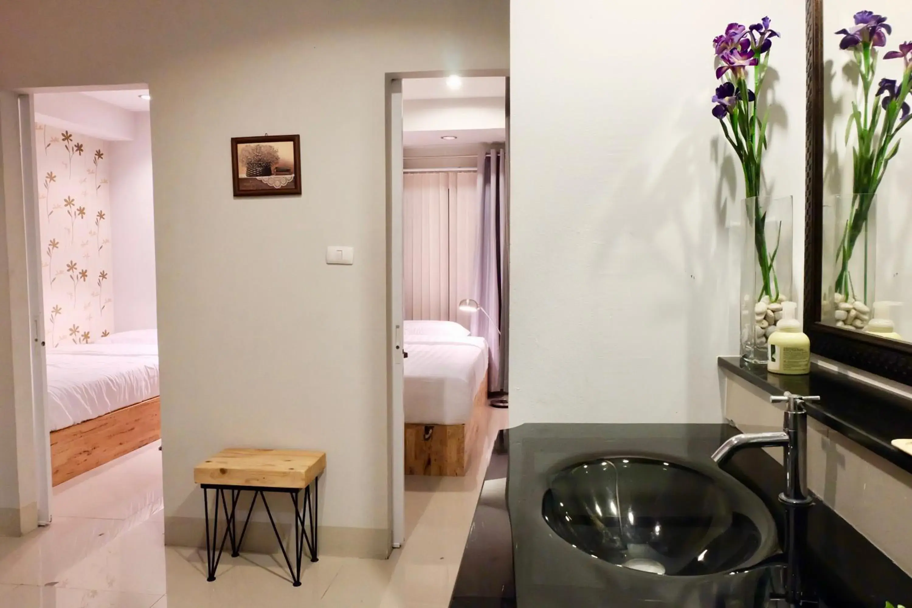 Photo of the whole room, Bed in DewyHouse Photo of the whole room, Bed in DewyHouse