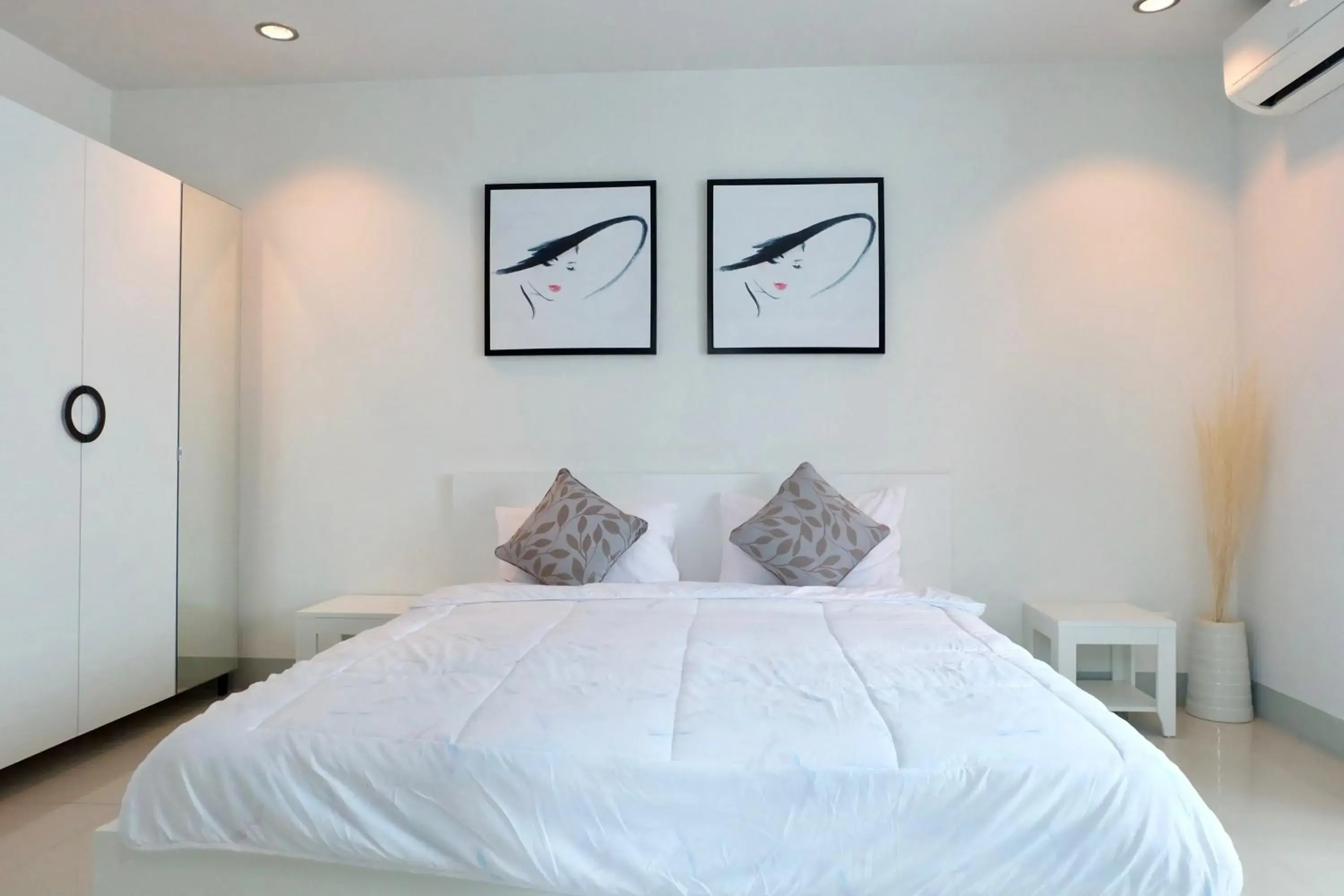 Photo of the whole room, Bed in DewyHouse Photo of the whole room, Bed in DewyHouse