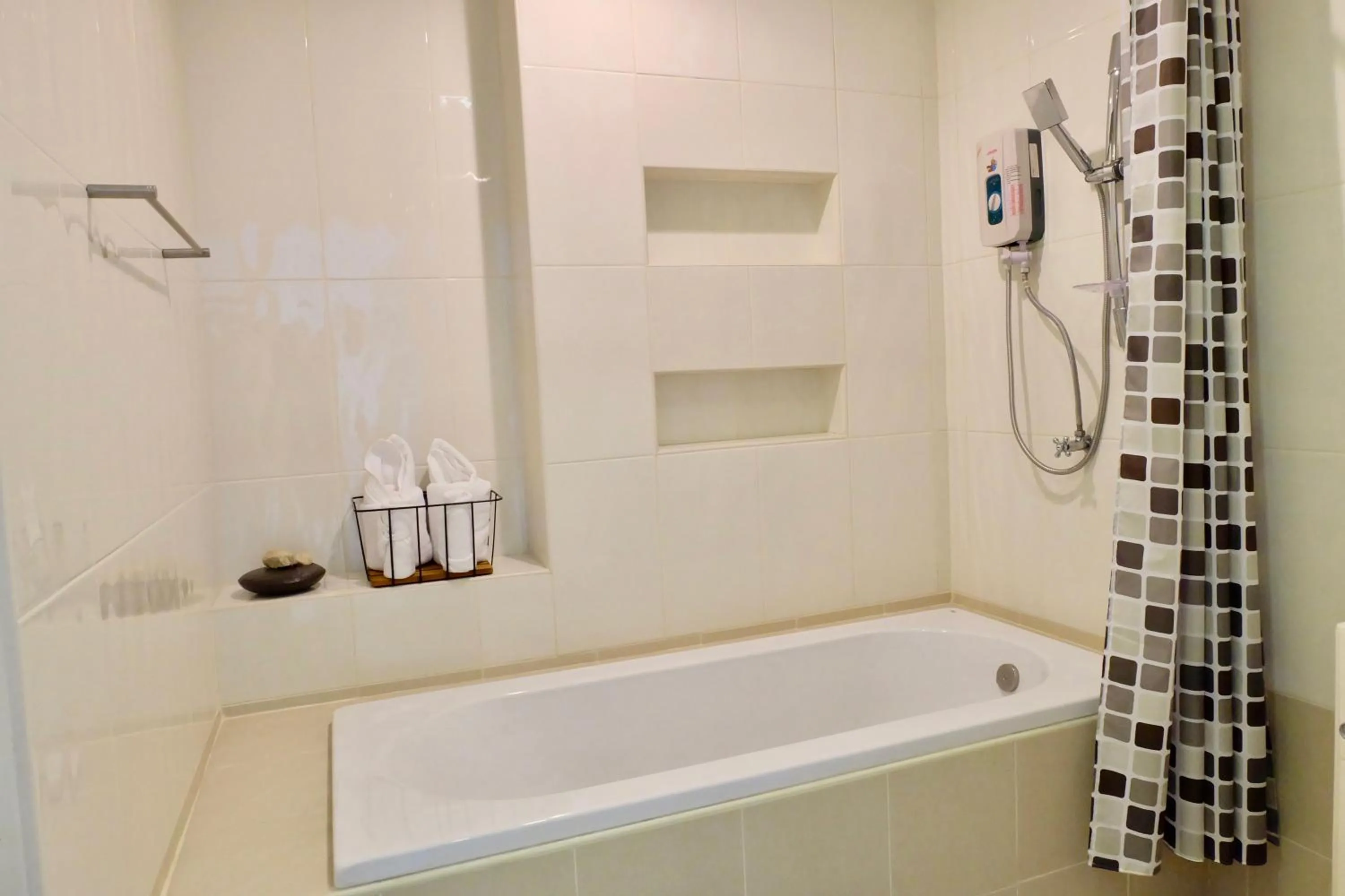 Photo of the whole room in DewyHouse