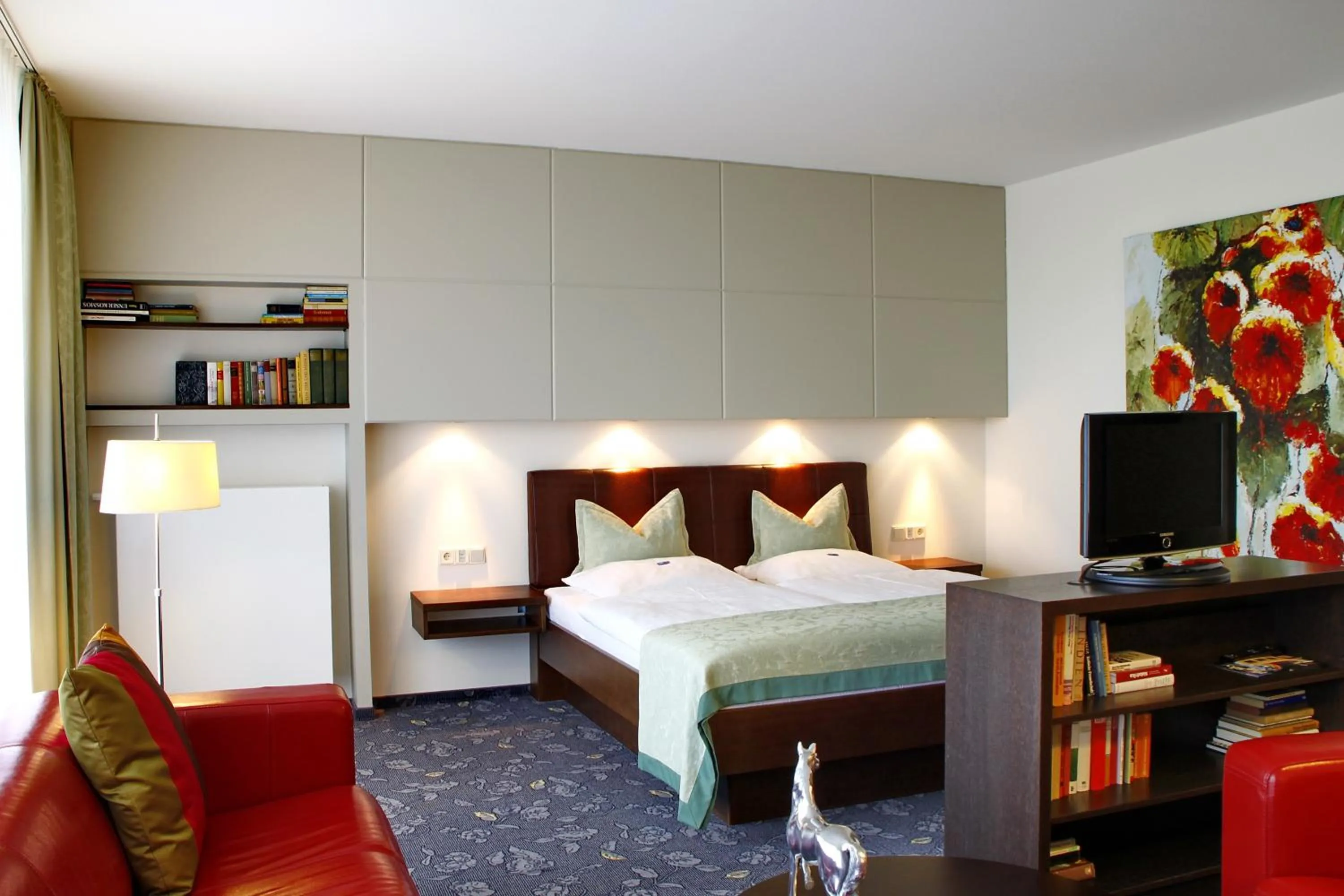 Photo of the whole room, Bed in Hotel Landhaus Pollmeyer