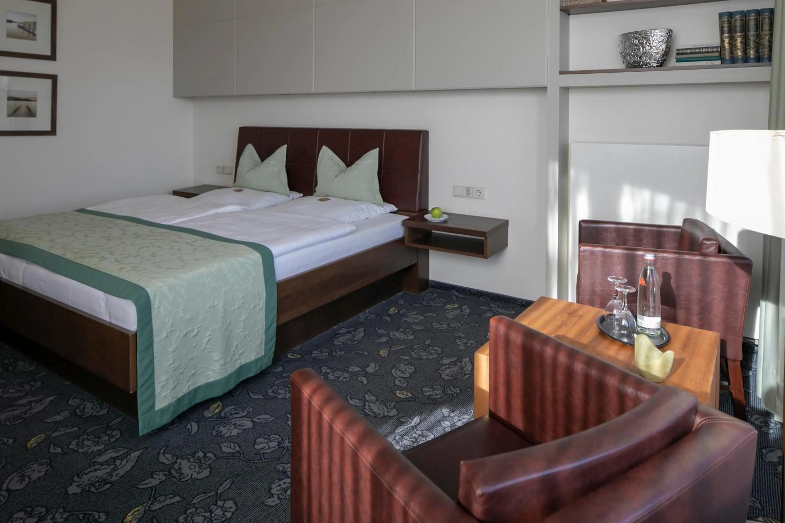 Photo of the whole room, Bed in Hotel Landhaus Pollmeyer