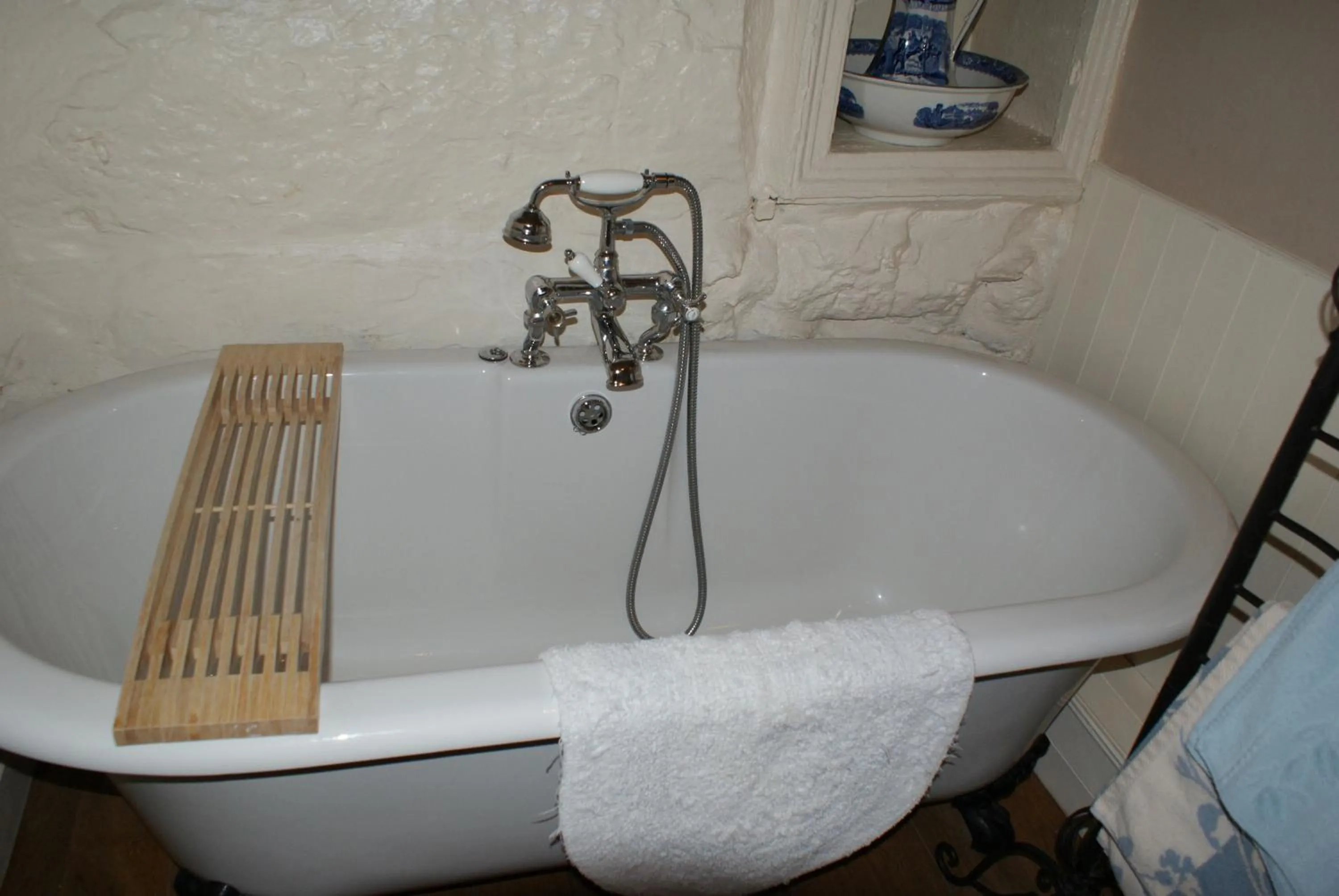 Bathroom in Ty Gwyn Hotel