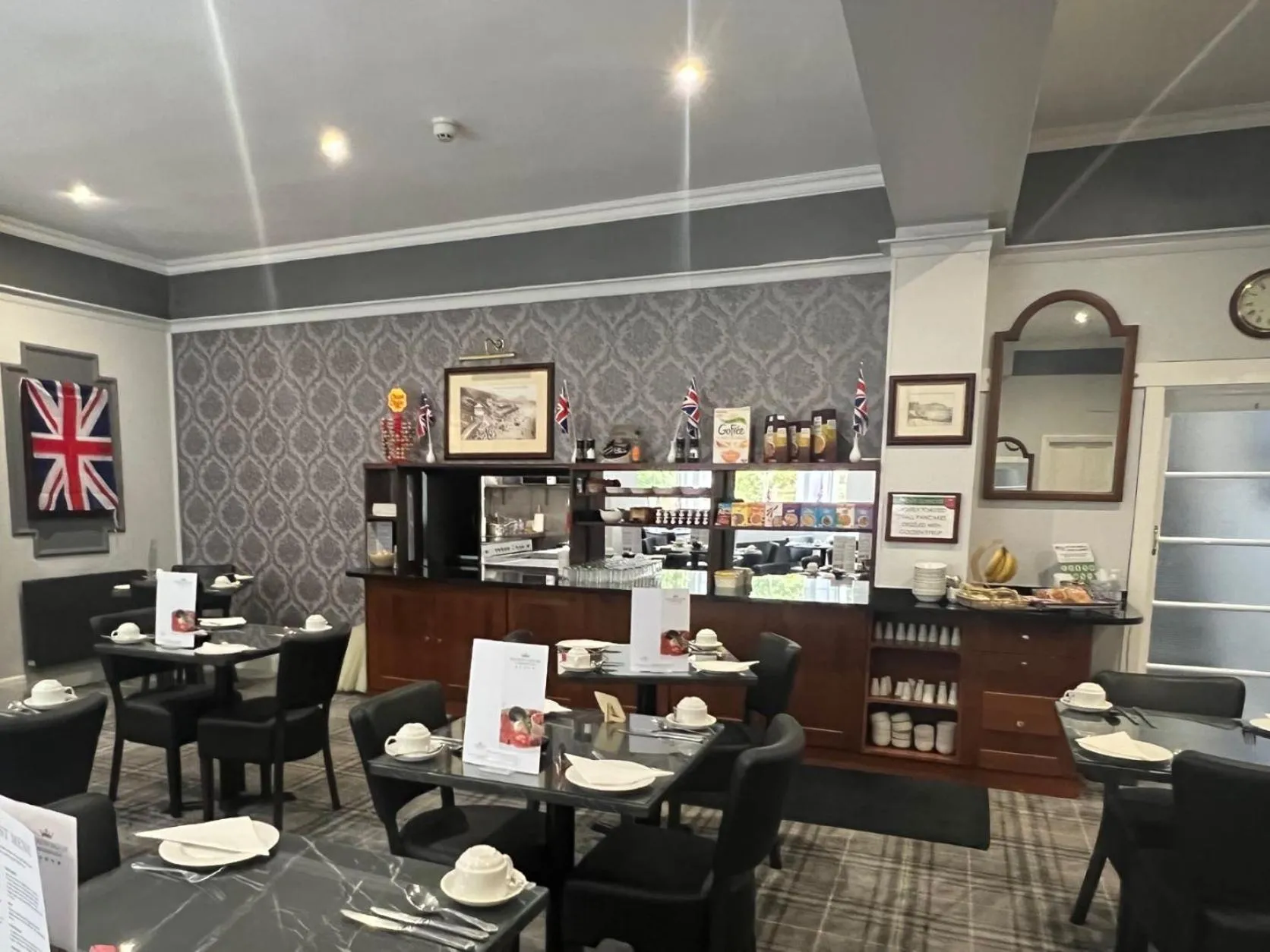 Restaurant/places to eat in Mansion House