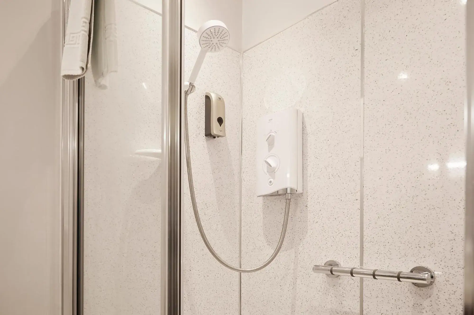 Family Room (2 Adults + 2 Children) in Mansion House Family Room (2 Adults + 2 Children) in Mansion House