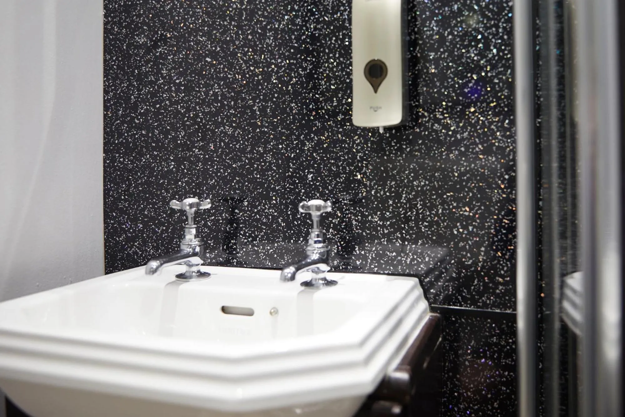 Bathroom in Mansion House