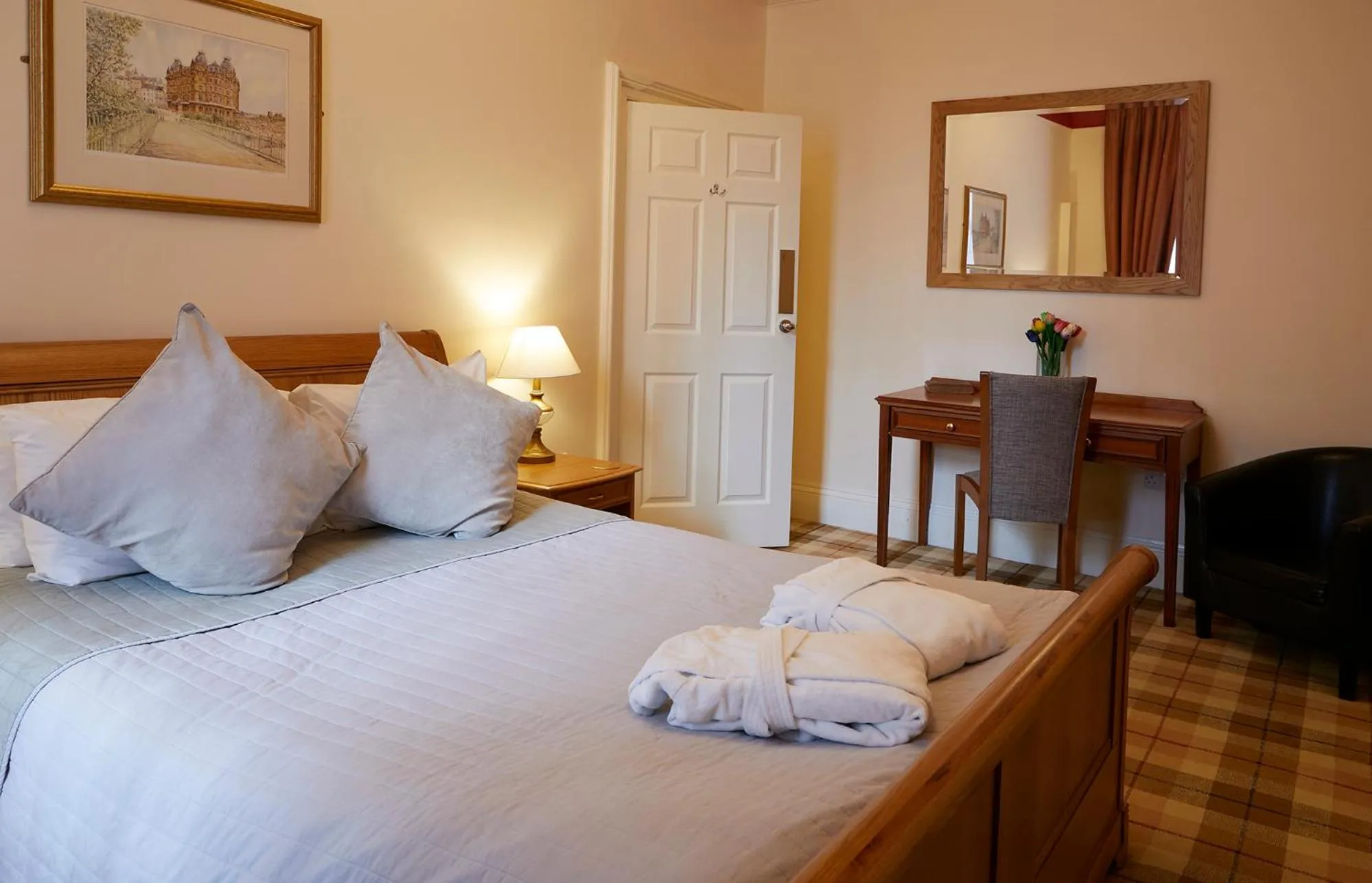 Bed in Mansion House