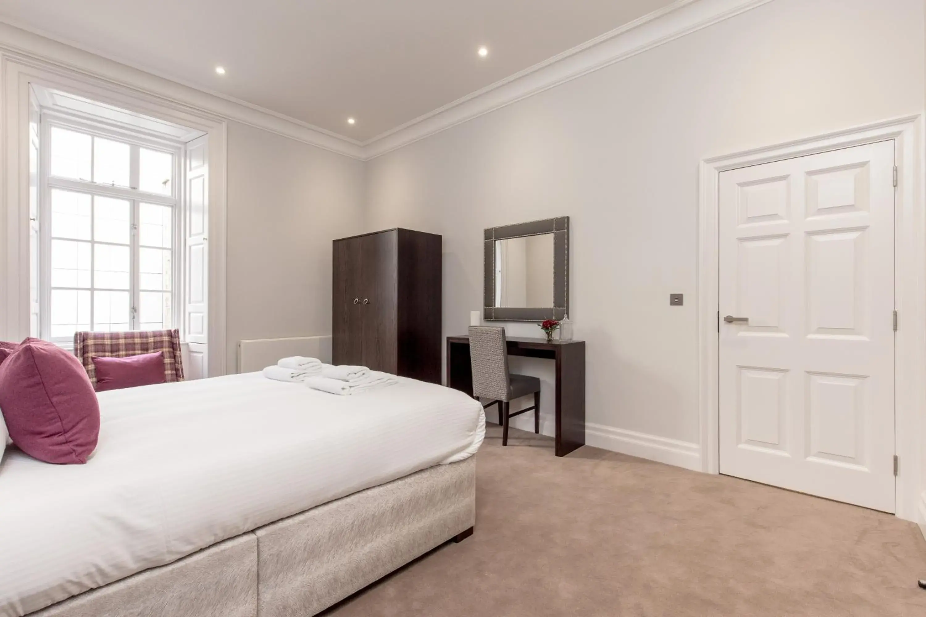 Bed in Destiny Scotland - Chisholm Hunter Suites Bed in Destiny Scotland - Chisholm Hunter Suites