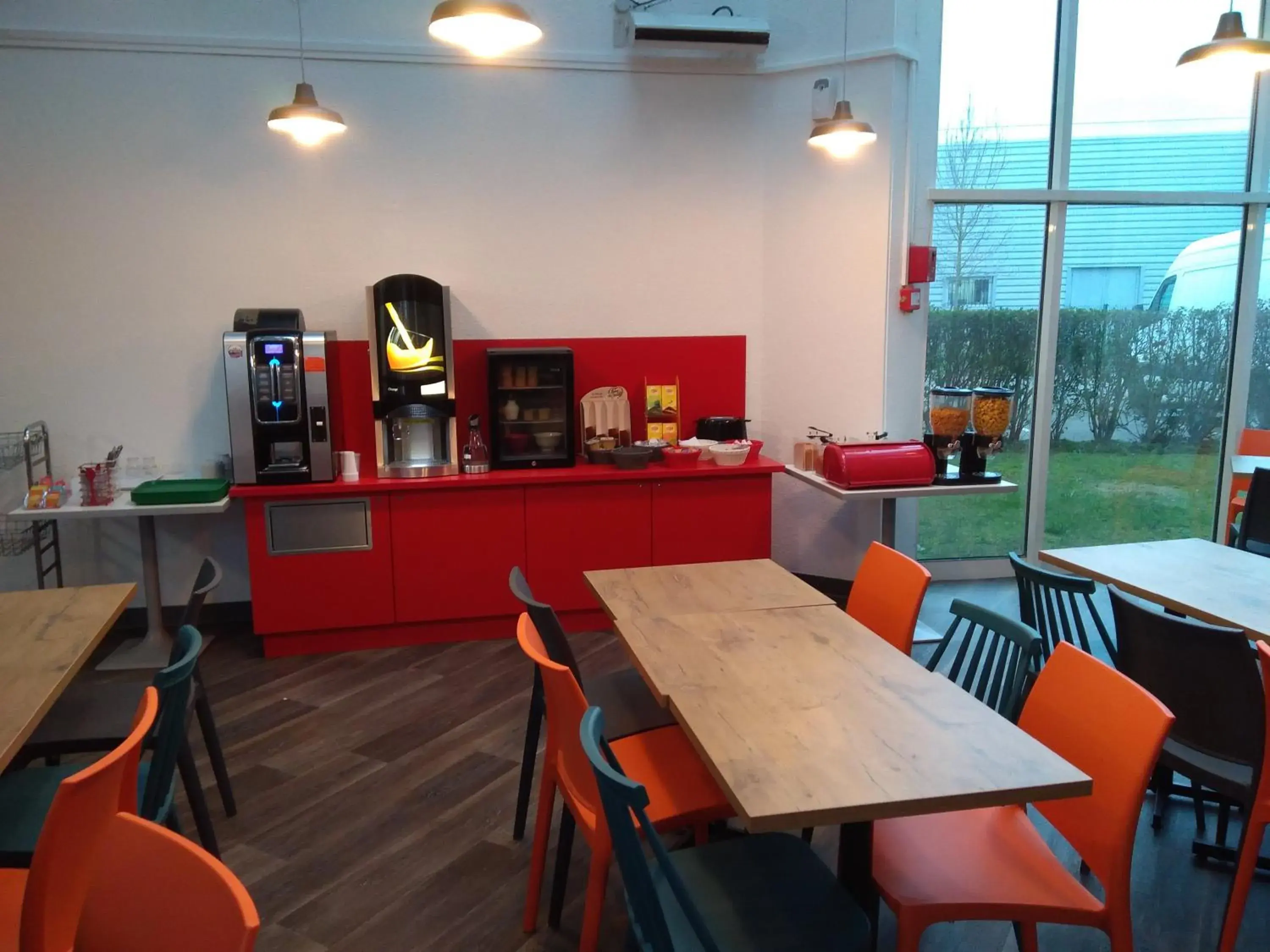 Lounge or bar in Hotel F1 Maurepas Lounge or bar in Hotel F1 Maurepas