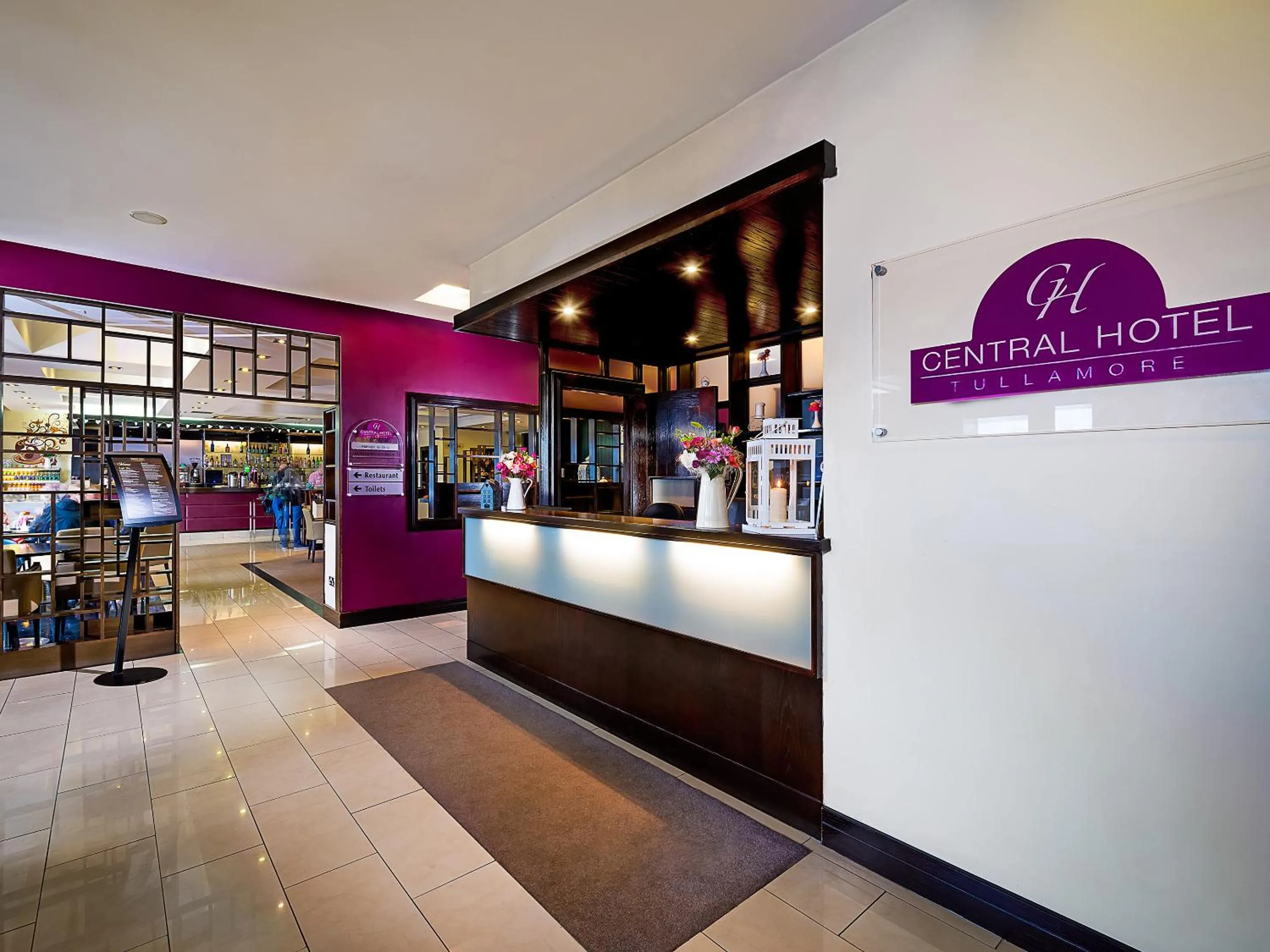 Lobby or reception in Central Hotel Tullamore