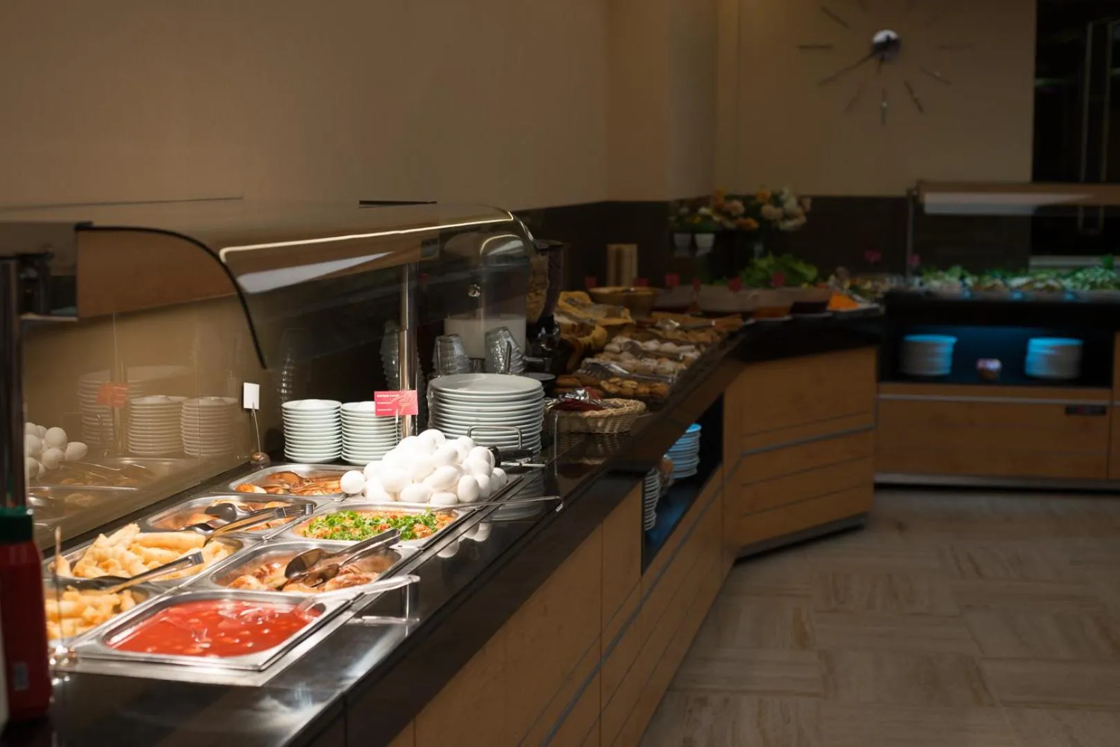 Restaurant/places to eat in Prestige Hotel Old City