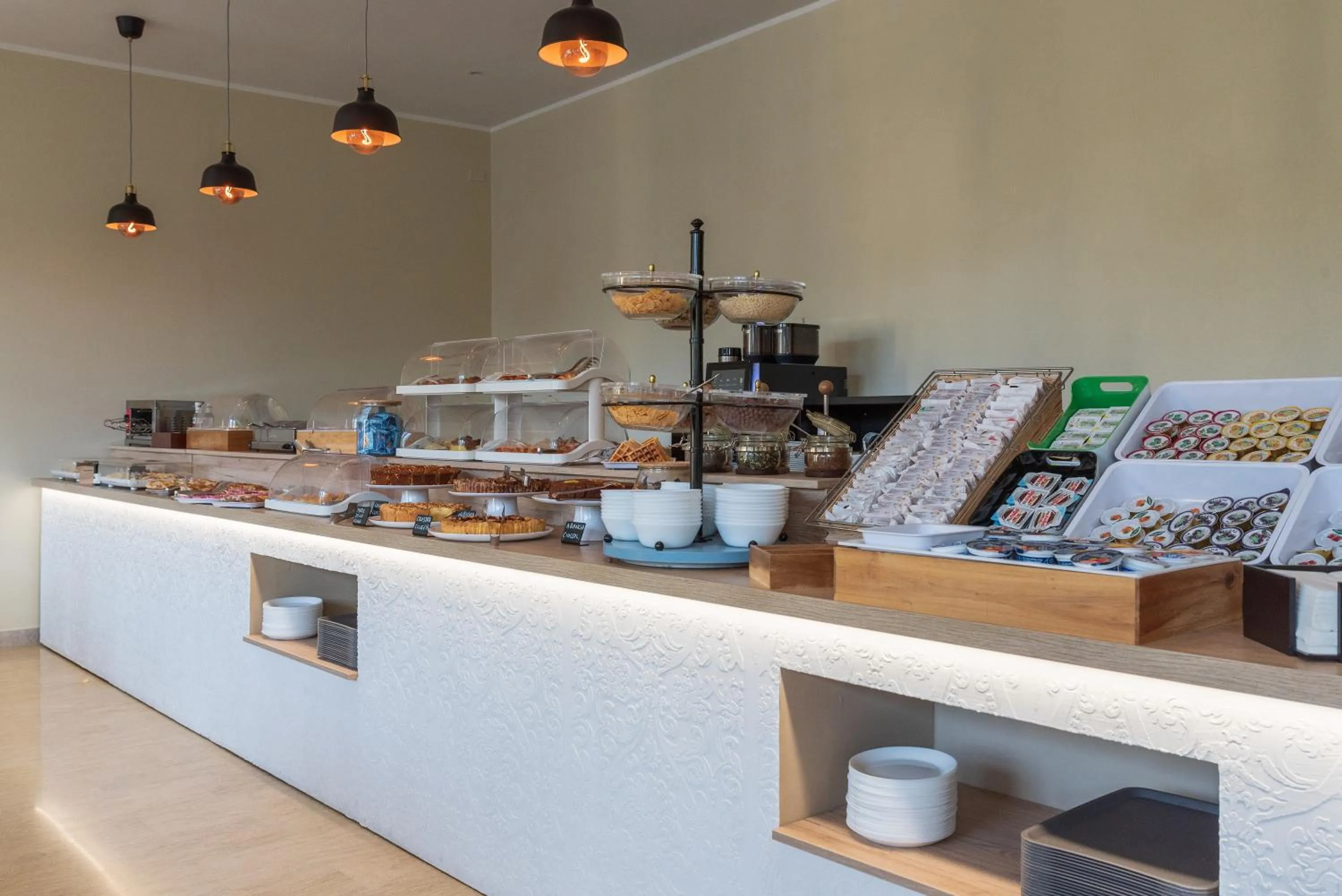 Buffet breakfast in Hotel Happy