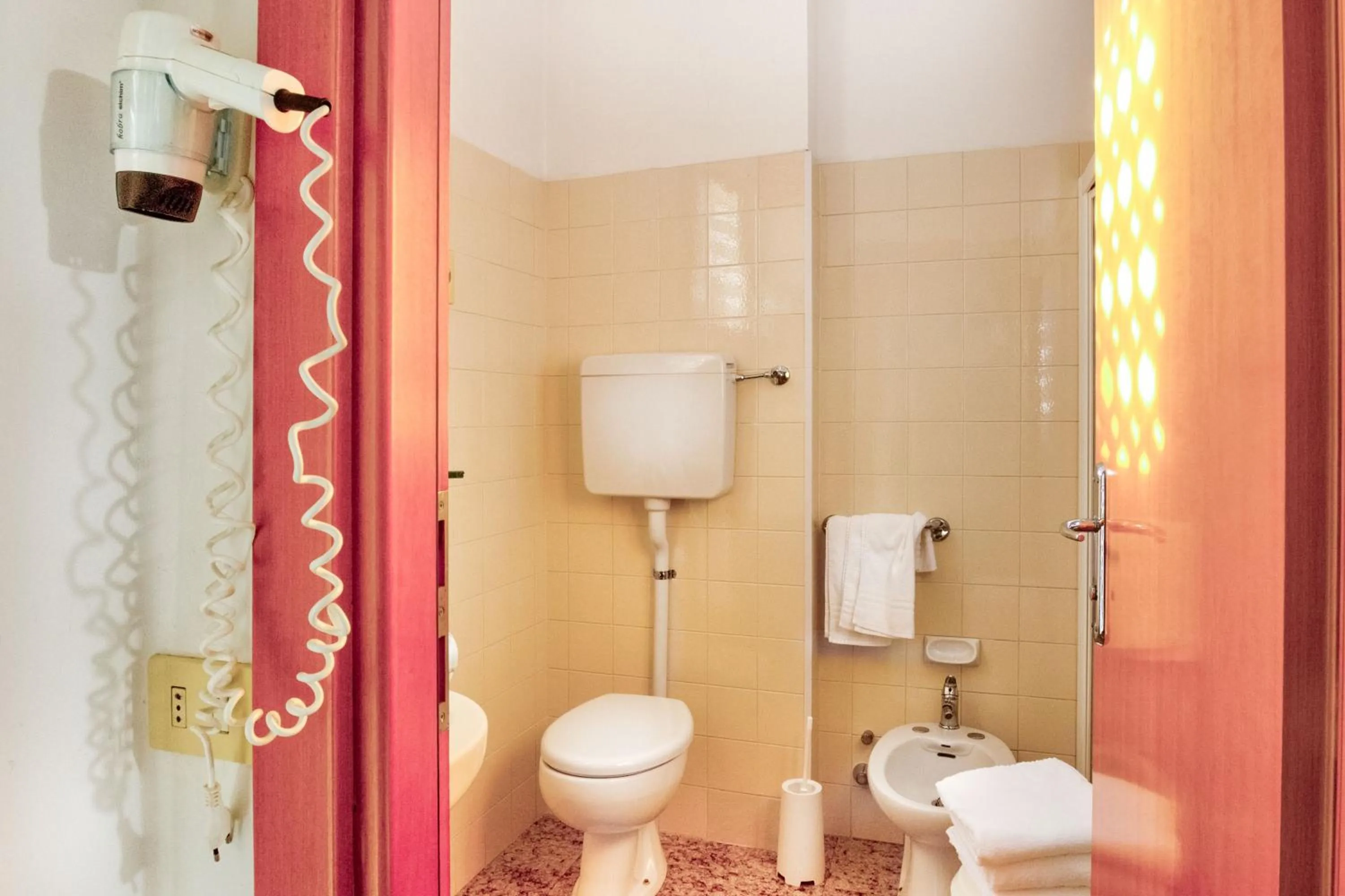 Bathroom in Hotel Happy