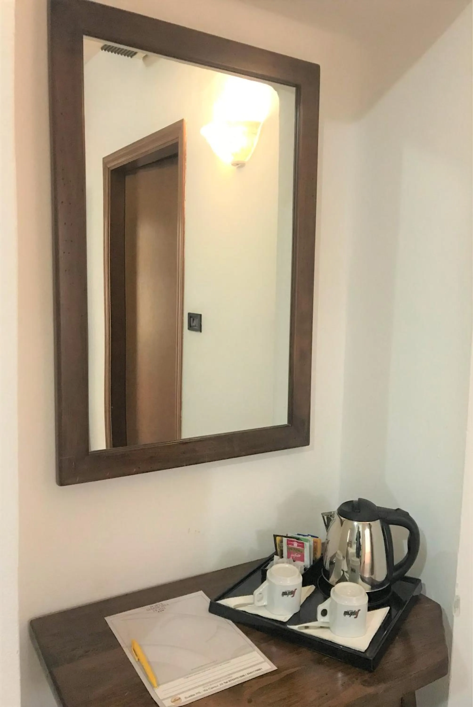 Coffee/tea facilities in Hotel Porta Marmorea