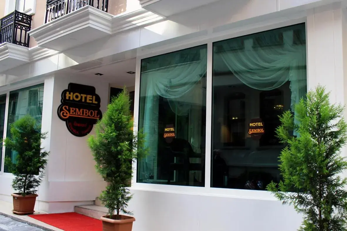 Facade/entrance in Sembol Hotel Facade/entrance in Sembol Hotel