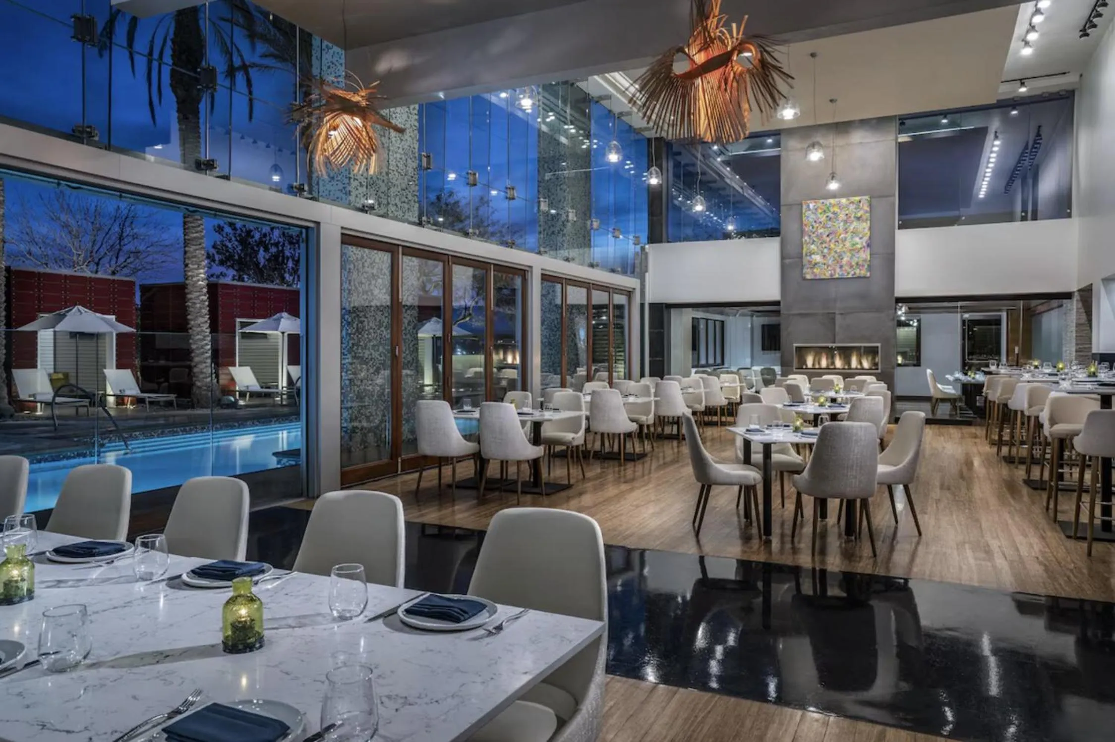 Restaurant/places to eat in Luxury Suites at Palms Place