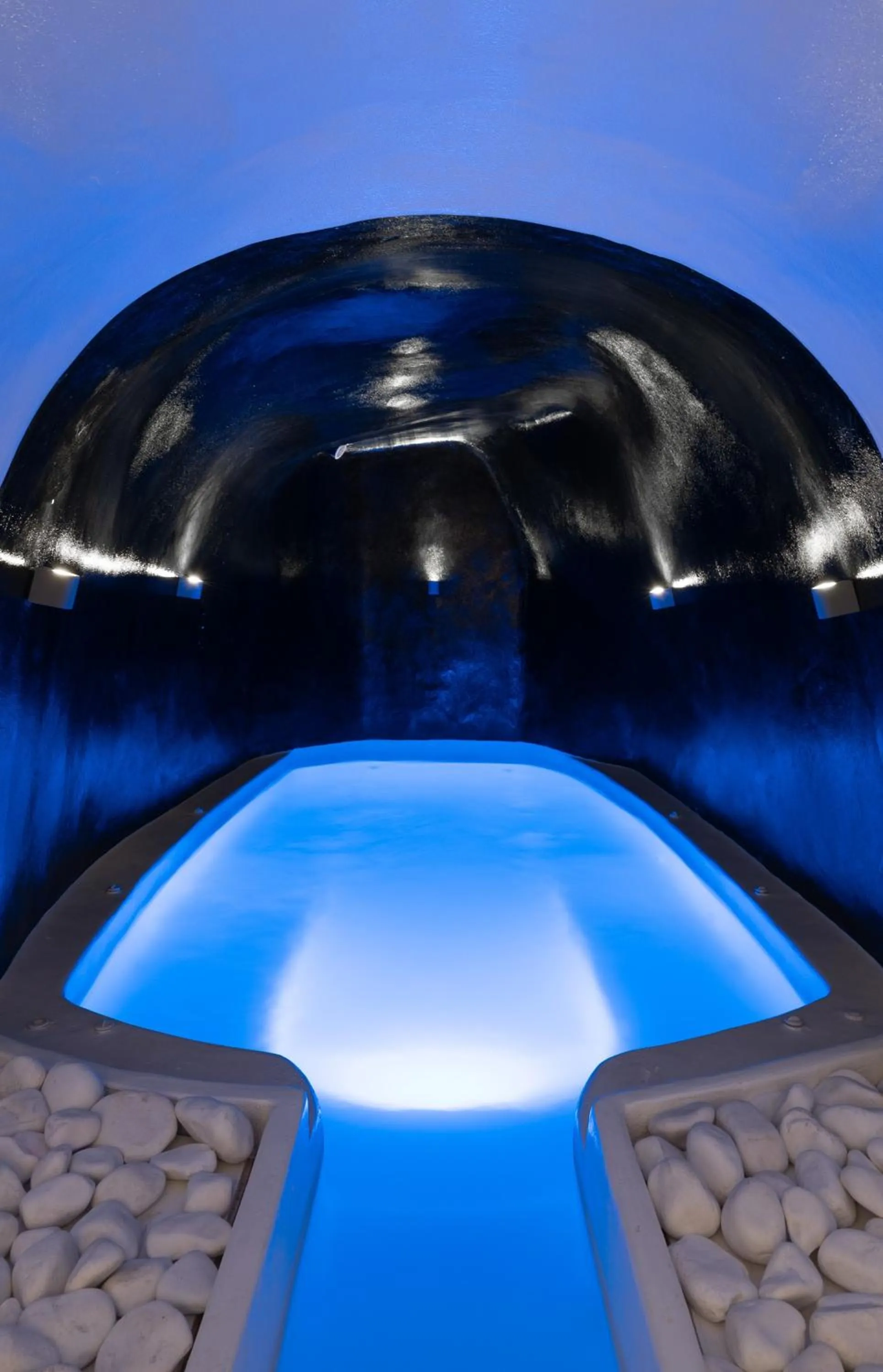 Swimming pool in Dana Villas & Infinity Suites