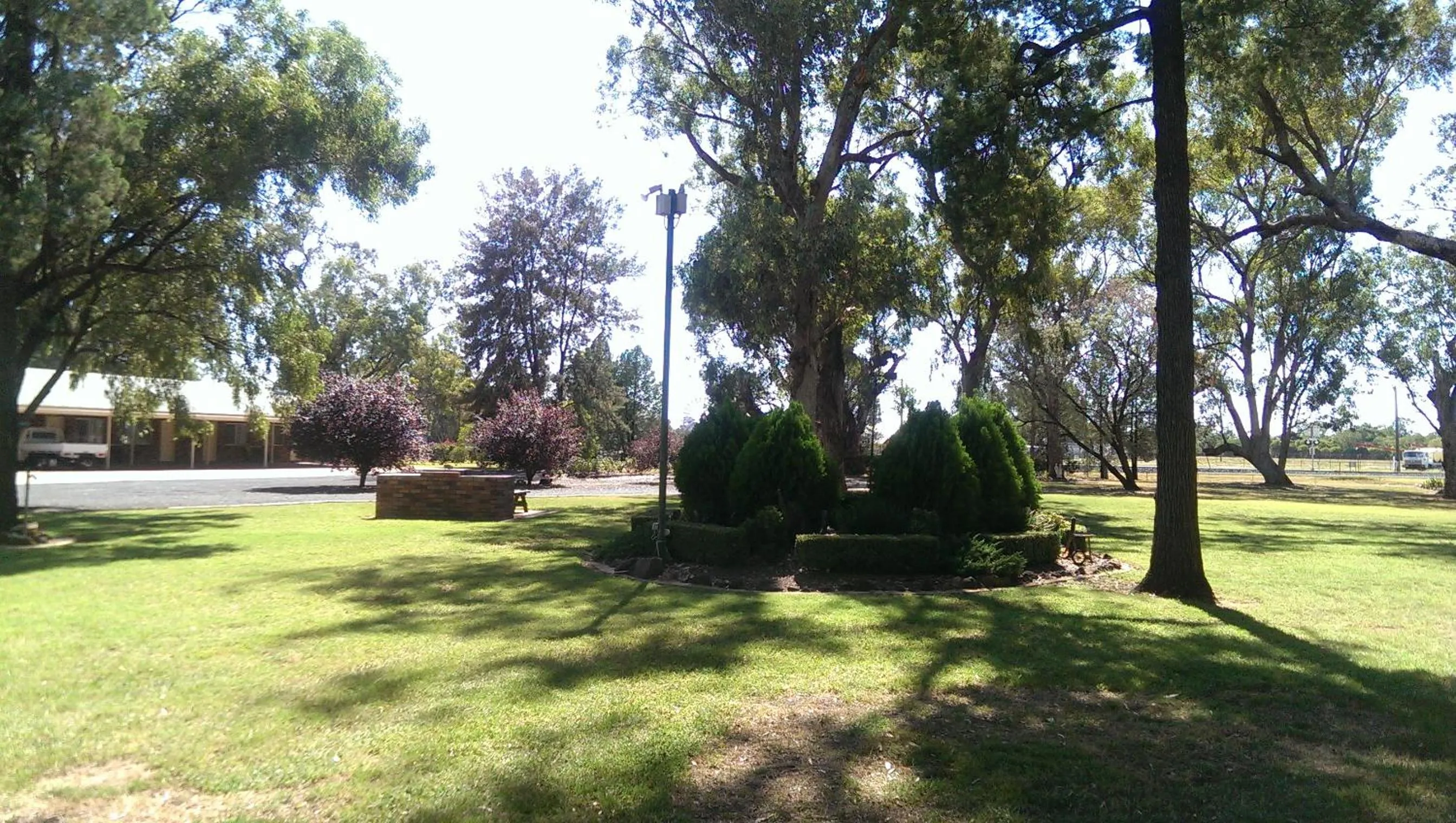 Garden in Cooee Motel