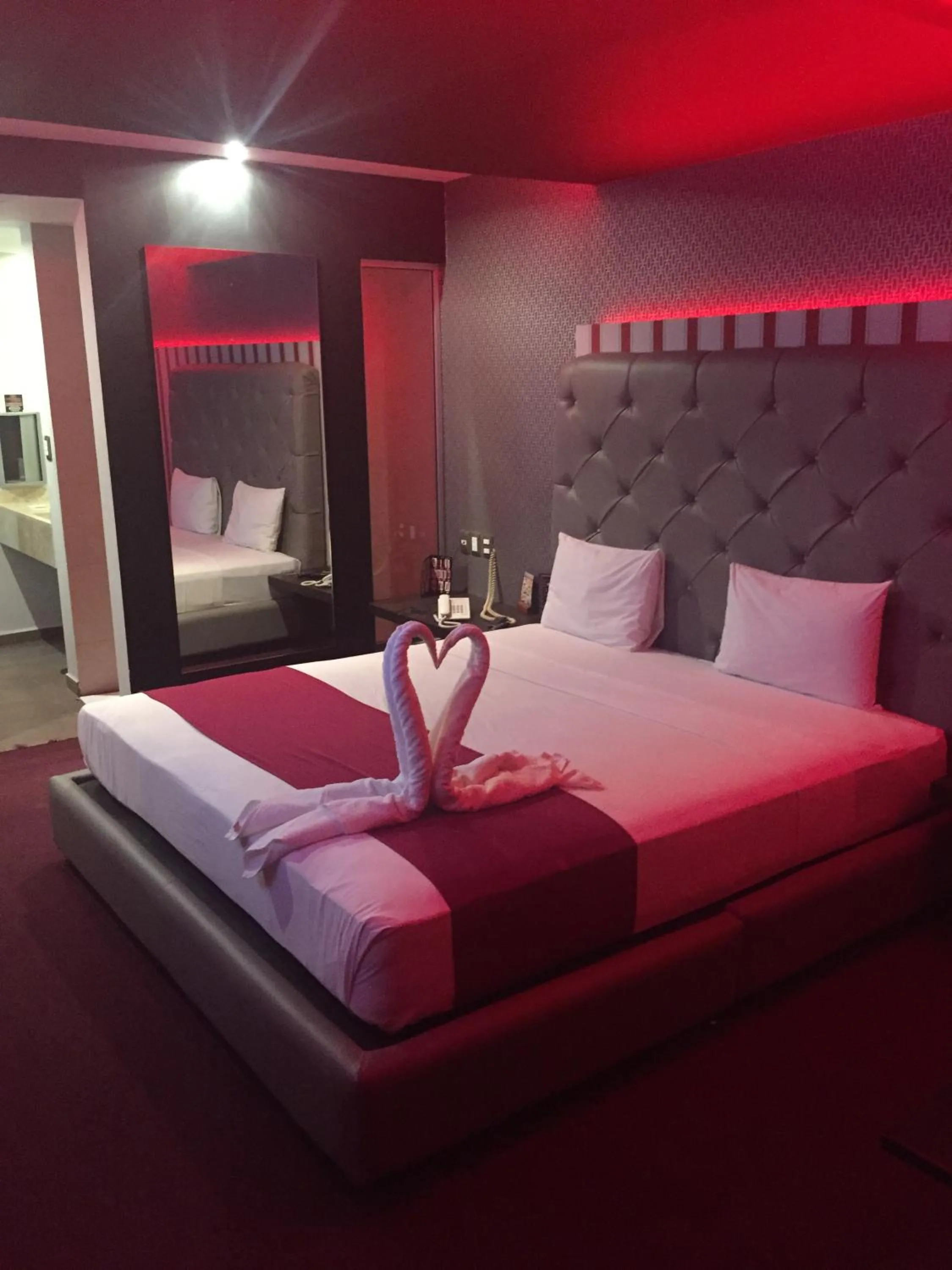 Decorative detail, Bed in Intimisimo Autohotel Adults Only Ciudad Industrial