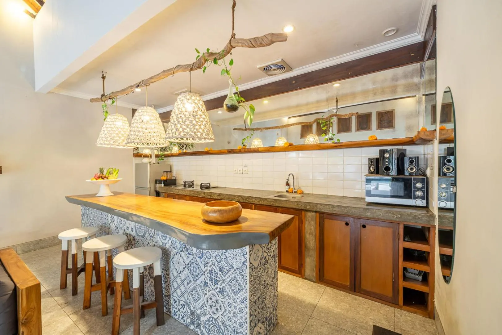 Villa Sarong 2 Chic 2BR Boho Villa Prime Central Location