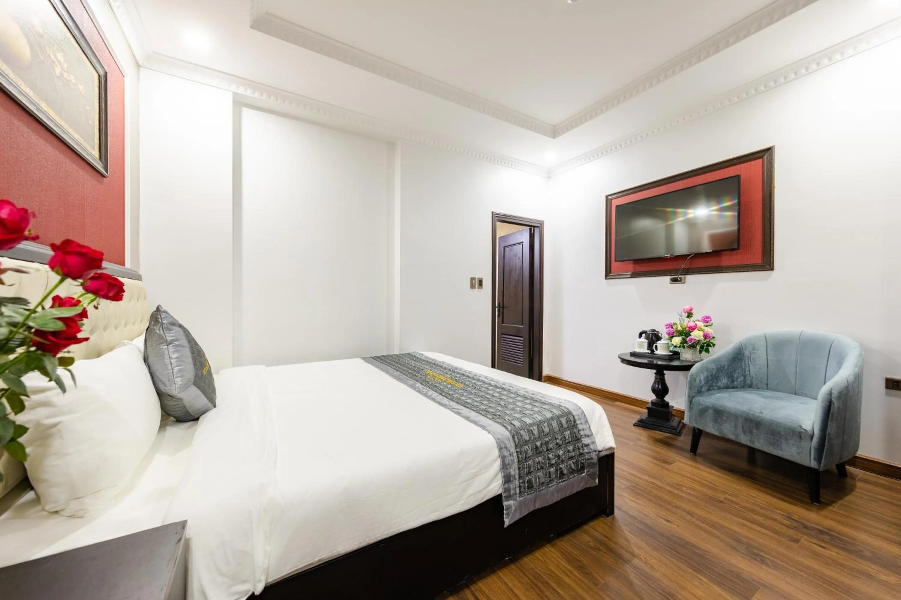 Bed in Diamond Hotel