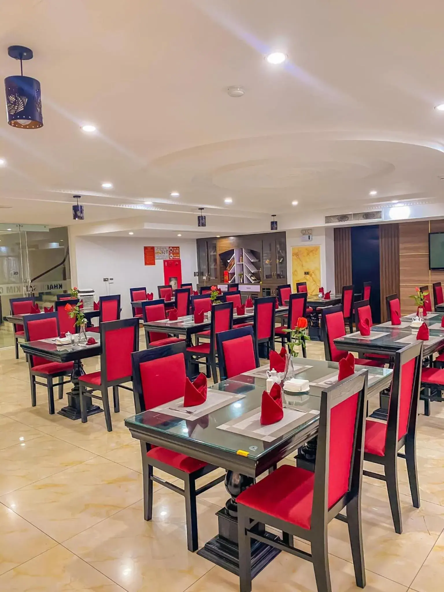 Restaurant/places to eat in Diamond Hotel Restaurant/places to eat in Diamond Hotel