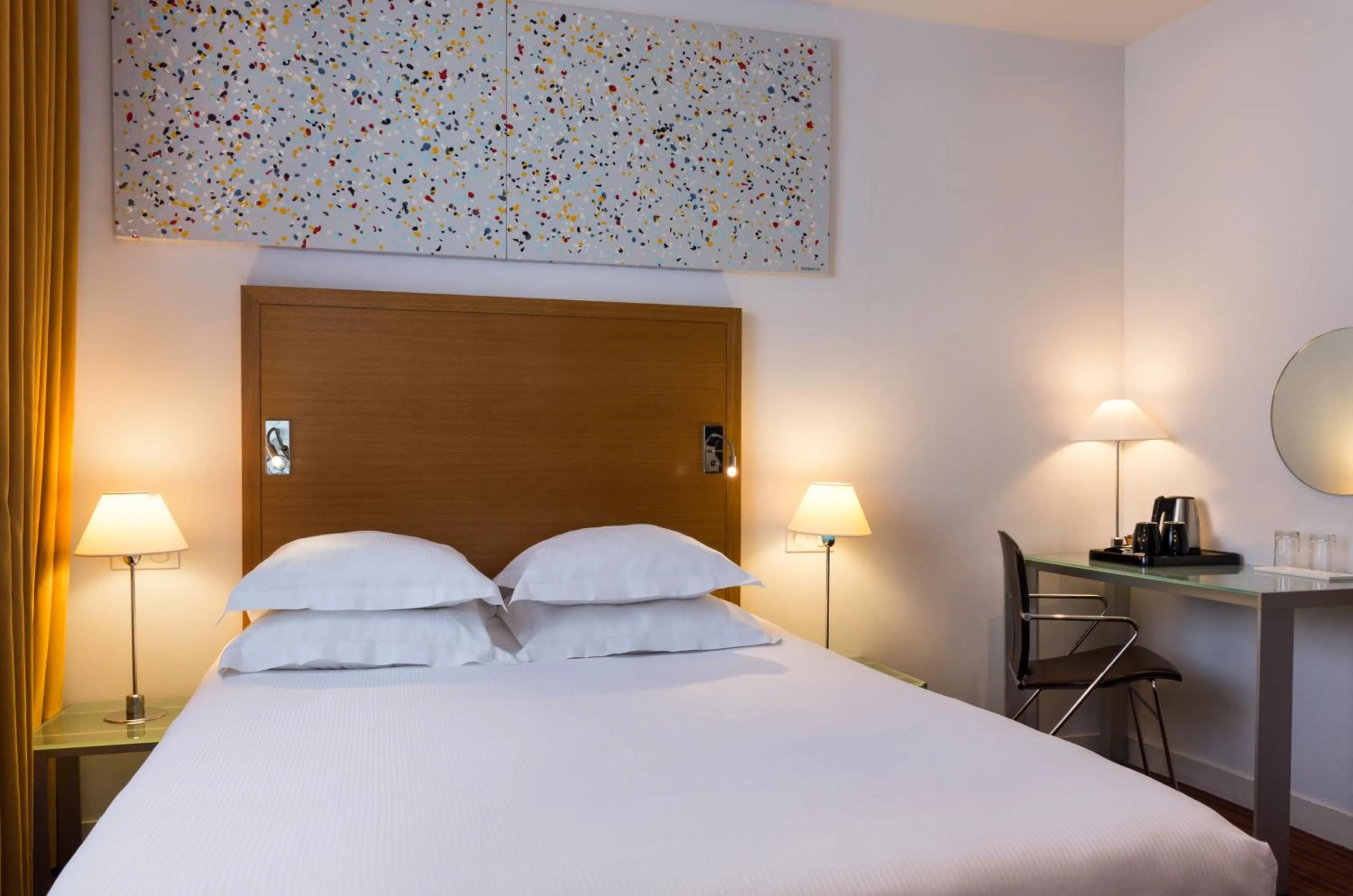 Photo of the whole room, Bed in Hôtel Albe Saint Michel