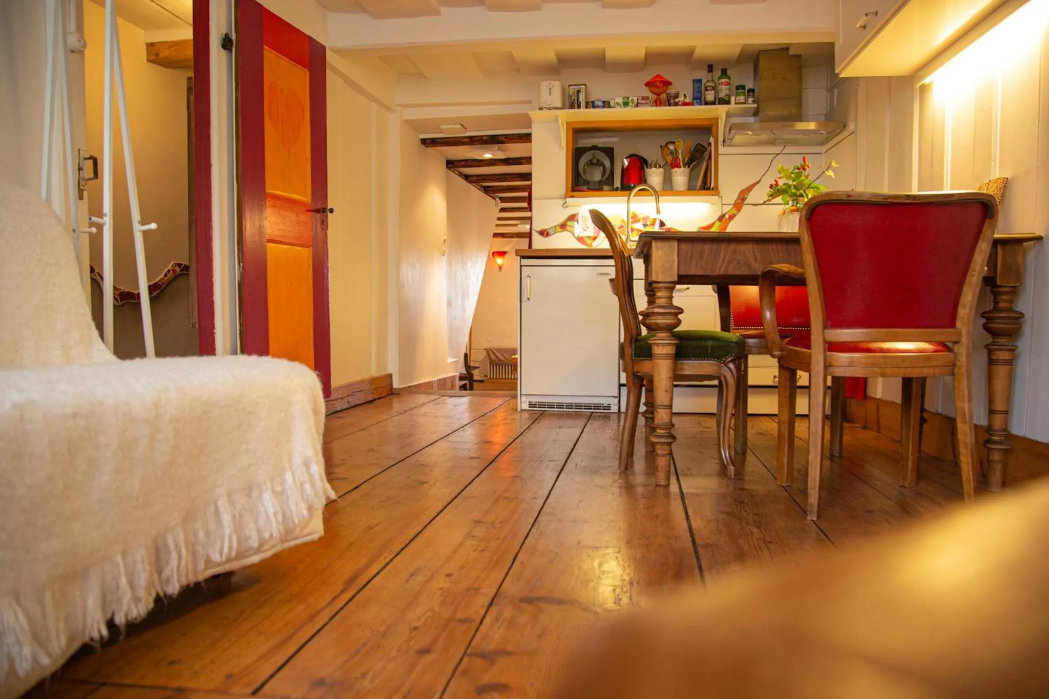 Bedroom in Au soleil de Gruyères chez Chantal