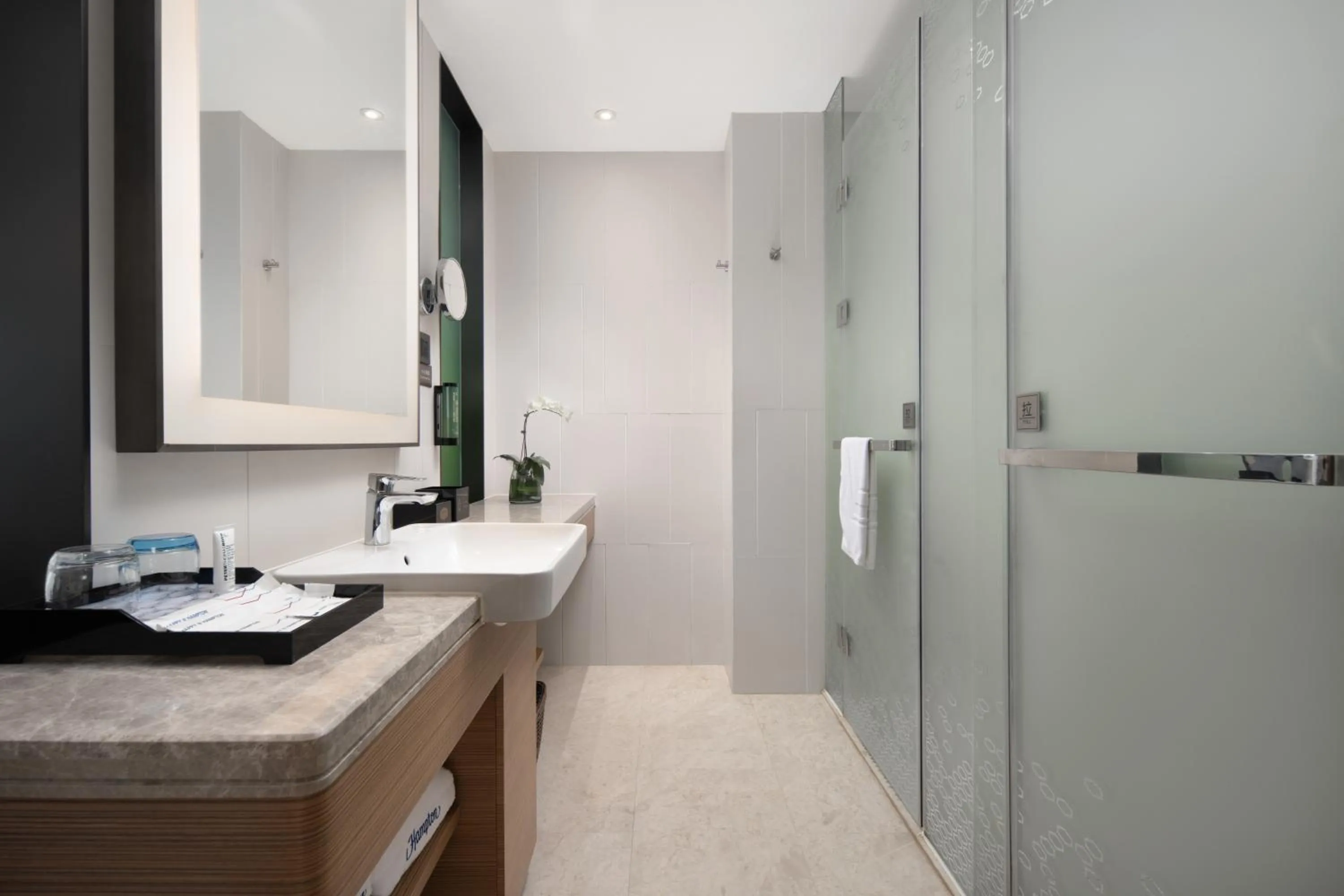 Shower in Hampton by Hilton Nanning Jiangnan